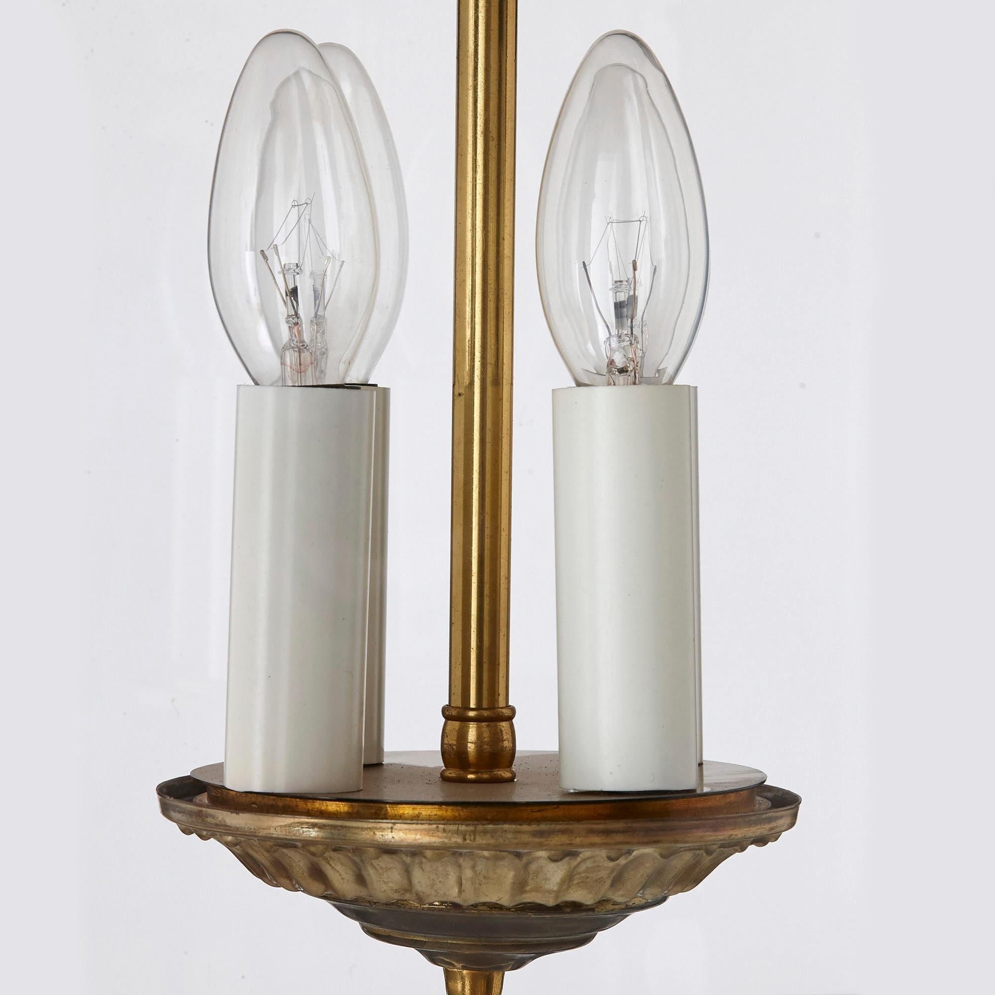 Anglais Lanterne à quatre lumières en laiton d'époque victorienne architecturale ancienne en vente