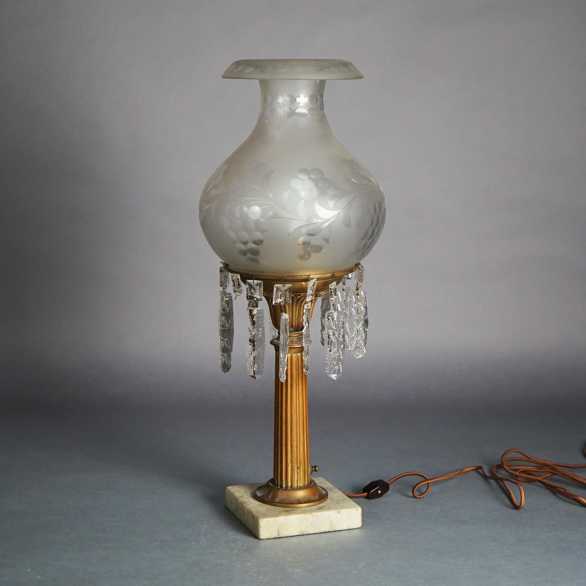 Lampe solaire Sinumbra ancienne en bronze et laiton avec abat-jour en verre opalescent en vente 3