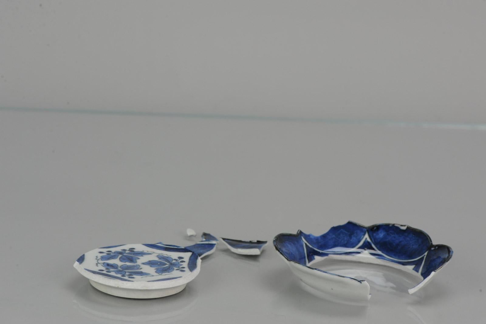 Japonais Ancienne assiette en porcelaine japonaise Arita, 18ème siècle en vente