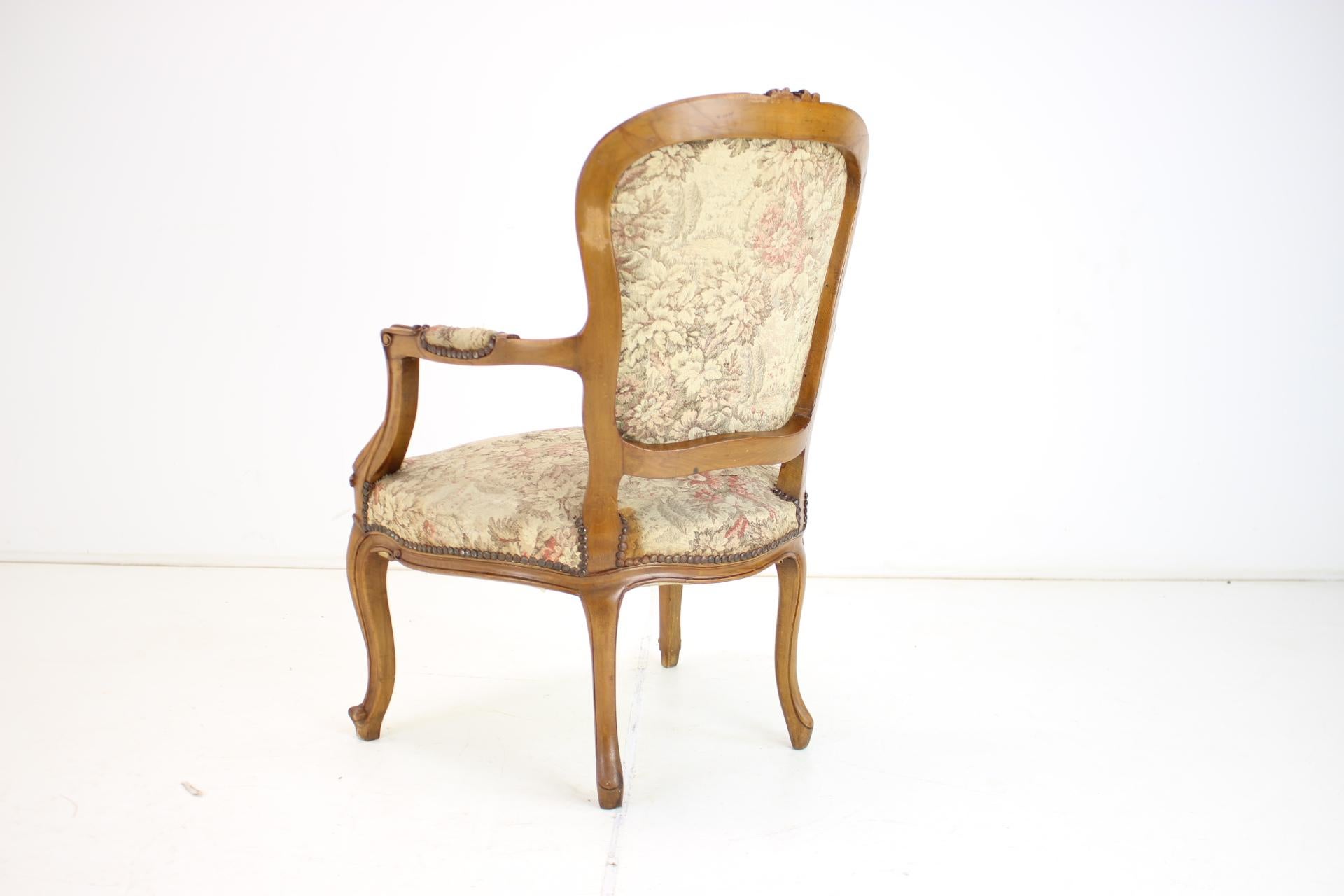 Antique Armchair, Europe, 1900s In Good Condition For Sale In Praha, CZ