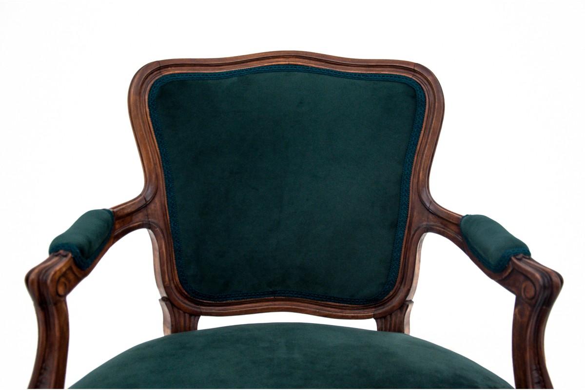 Antique Armchair in Bottle Green from the Beginning of the 20th Century In Good Condition In Chorzów, PL