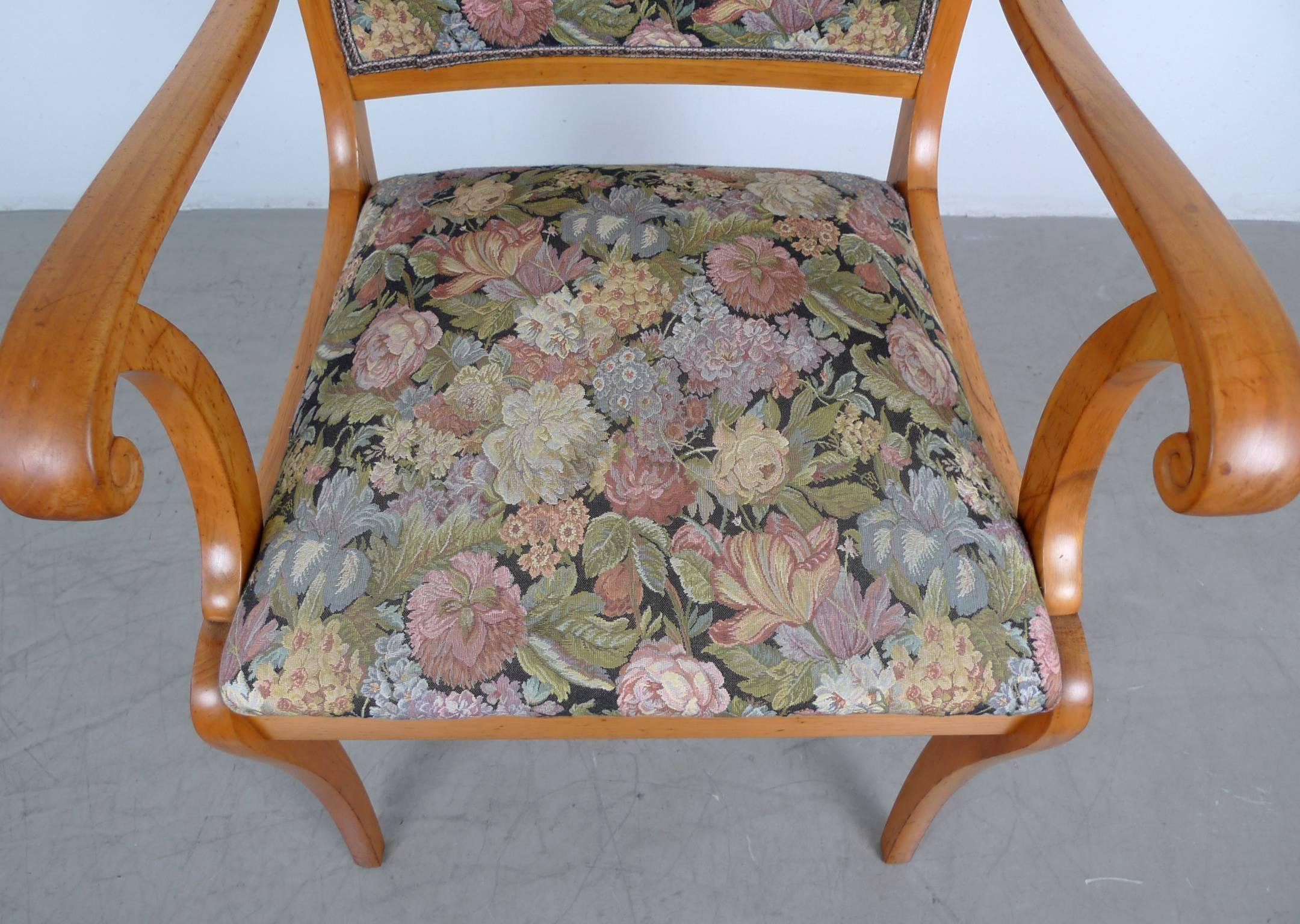 Antique Armchair in Cherry, Germany, 1900 For Sale 4