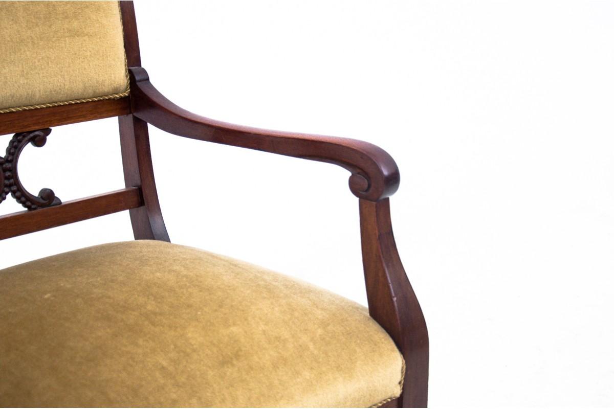 Sillón antiguo, norte de Europa, hacia 1920. principios del siglo XX en venta