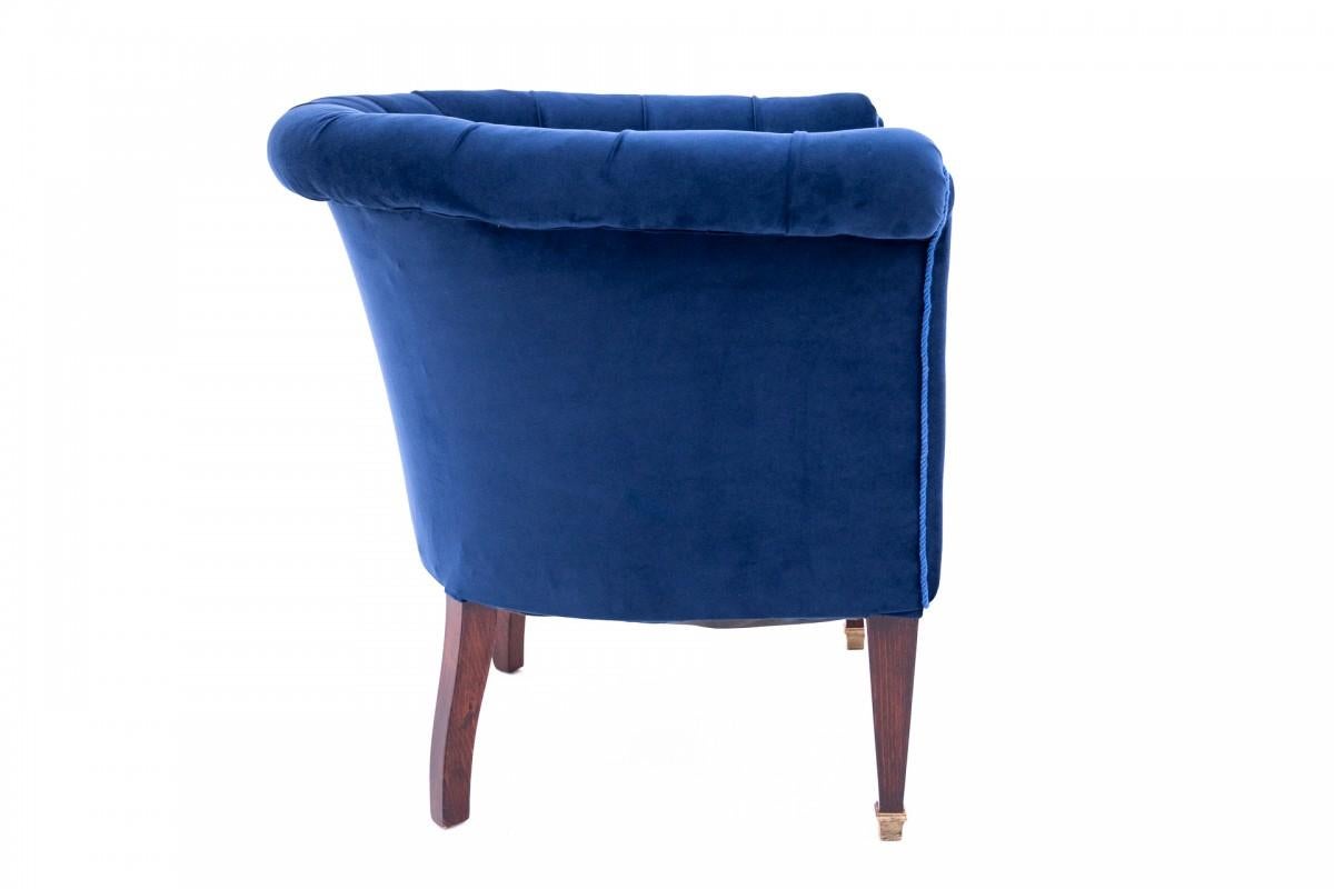 Antique armchair, Northern Europe, early 20th century. After renovation. For Sale 2