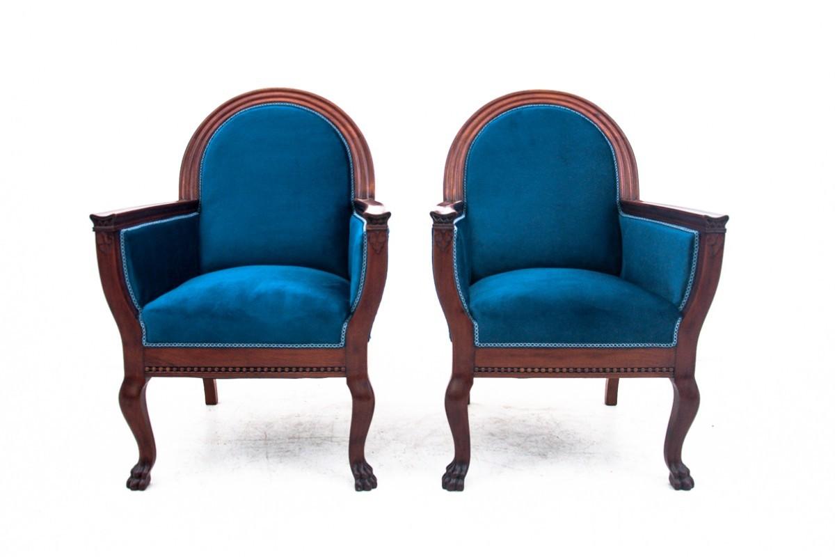 Louis XV Antique armchairs from around 1890, Northern Europe. After renovation. For Sale