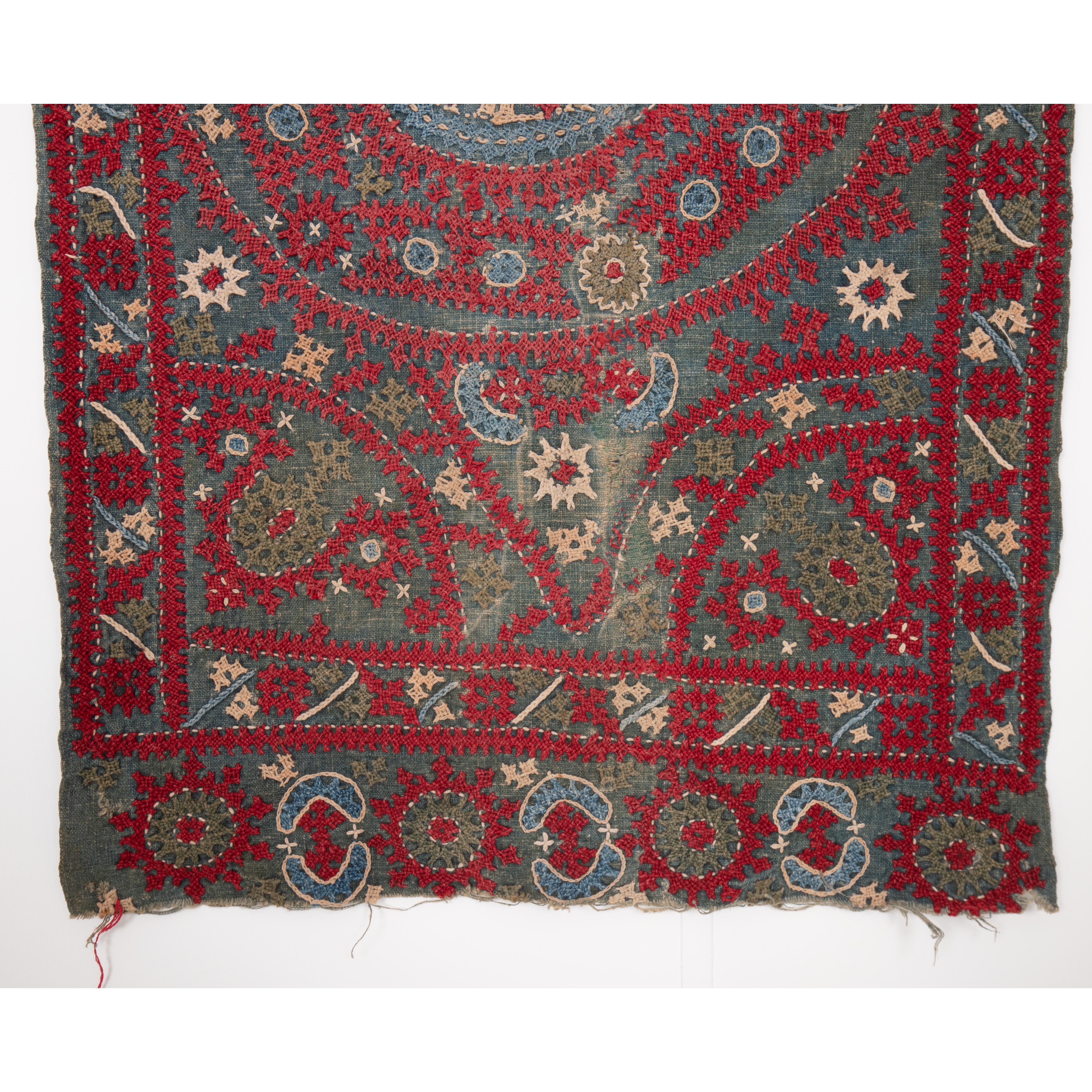 Antique Armenian Marash Embroidered Pillow Top In Fair Condition For Sale In Istanbul, TR