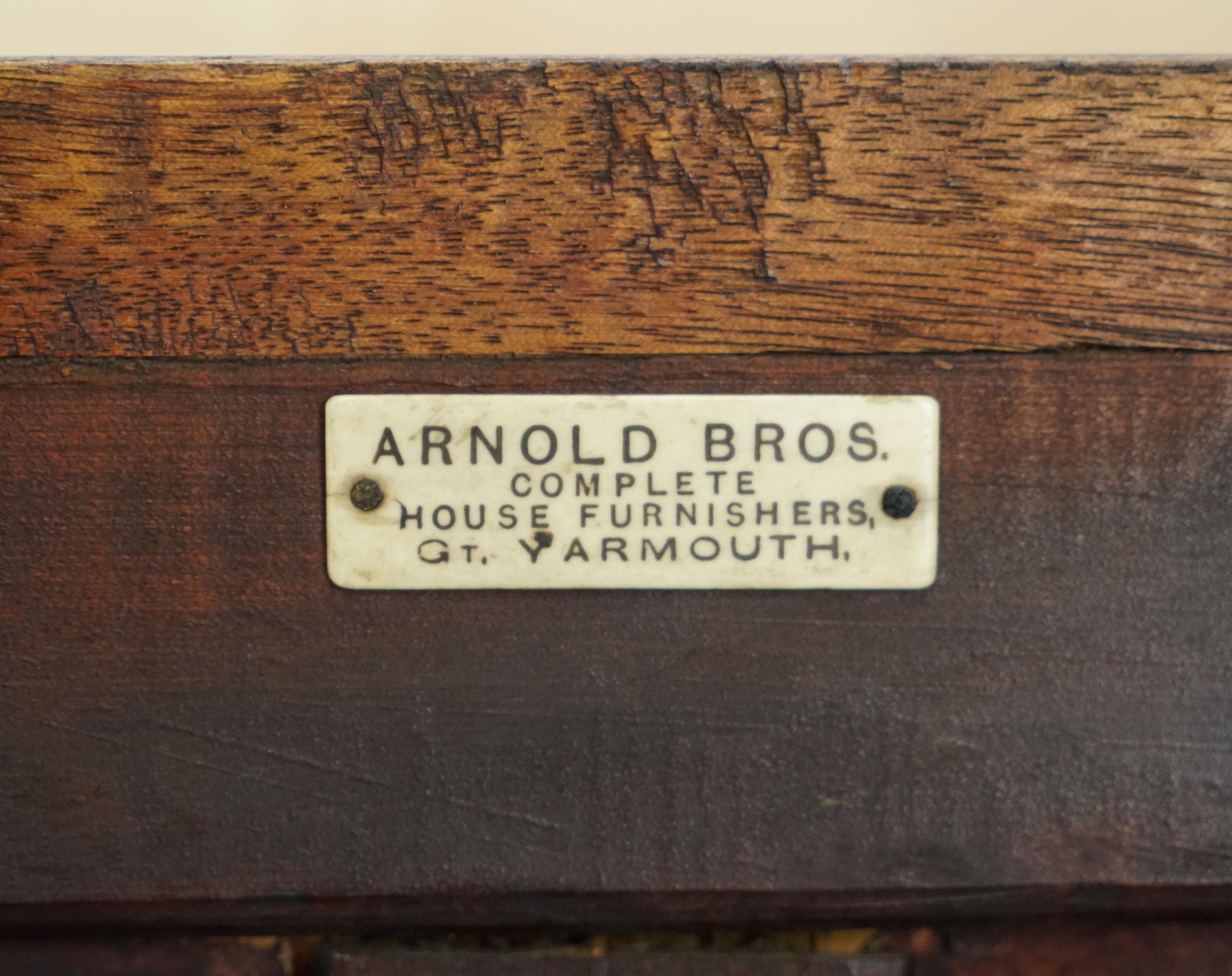 Antiker antiker Arnold Bros Hartholz Chippendale-Schreibtisch aus schönem Holz im Angebot 9