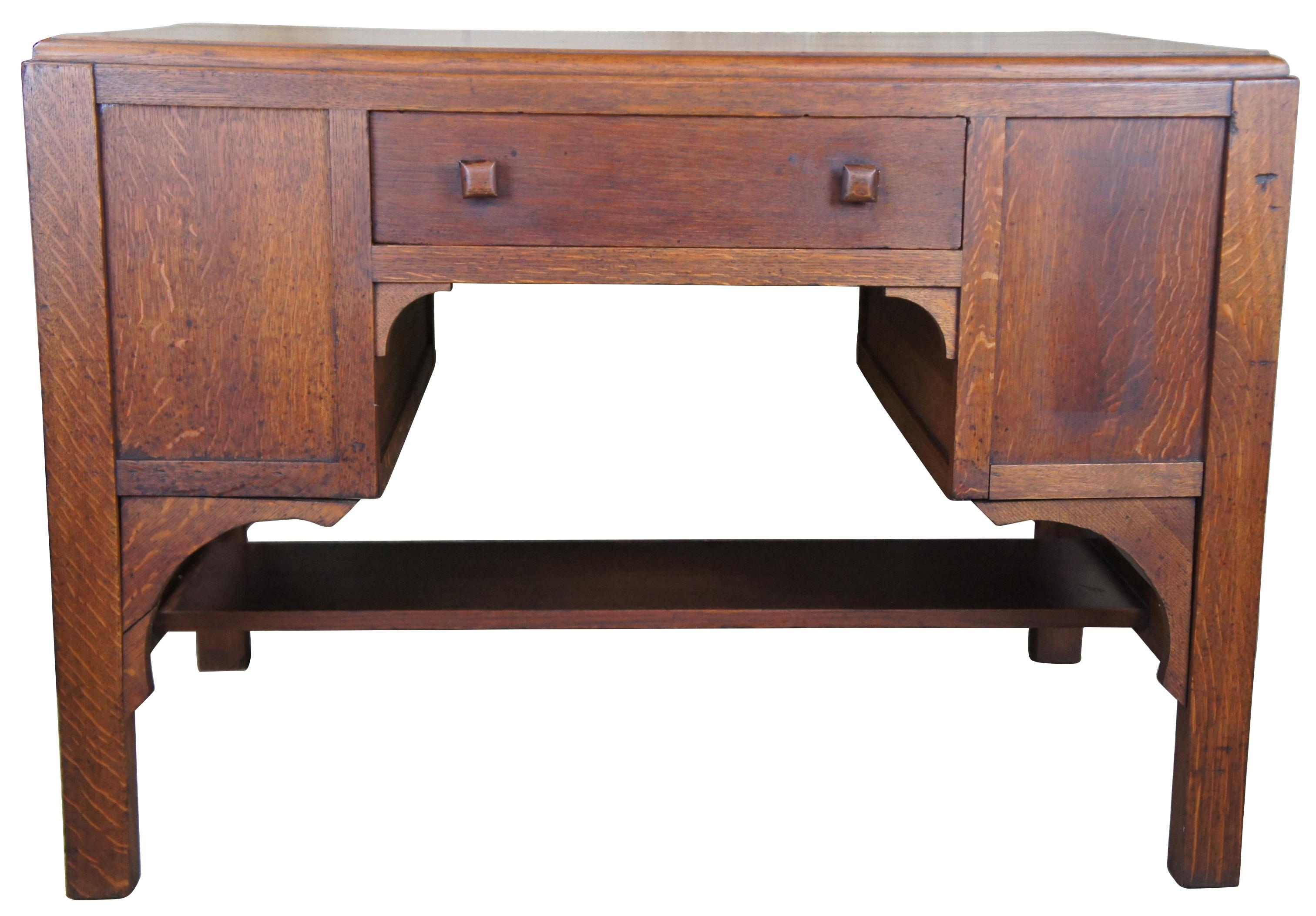 Auglaize Furniture Company 3 in 1 library desk, circa 1920s. Made from quartersawn 