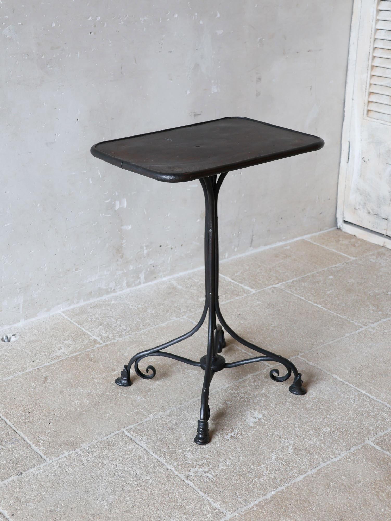 Early 20th Century Antique Arras Bistro Table from 1900, Crafted in France For Sale