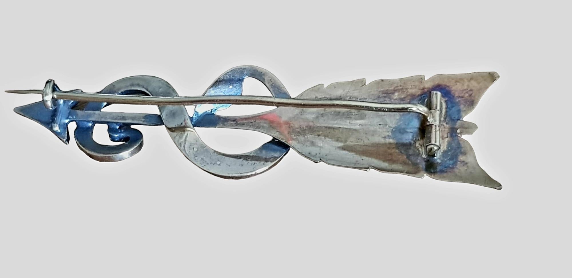 Antique Arrow and Snake Diamond Silver and Gold Brooch (France) late19th Century For Sale 4