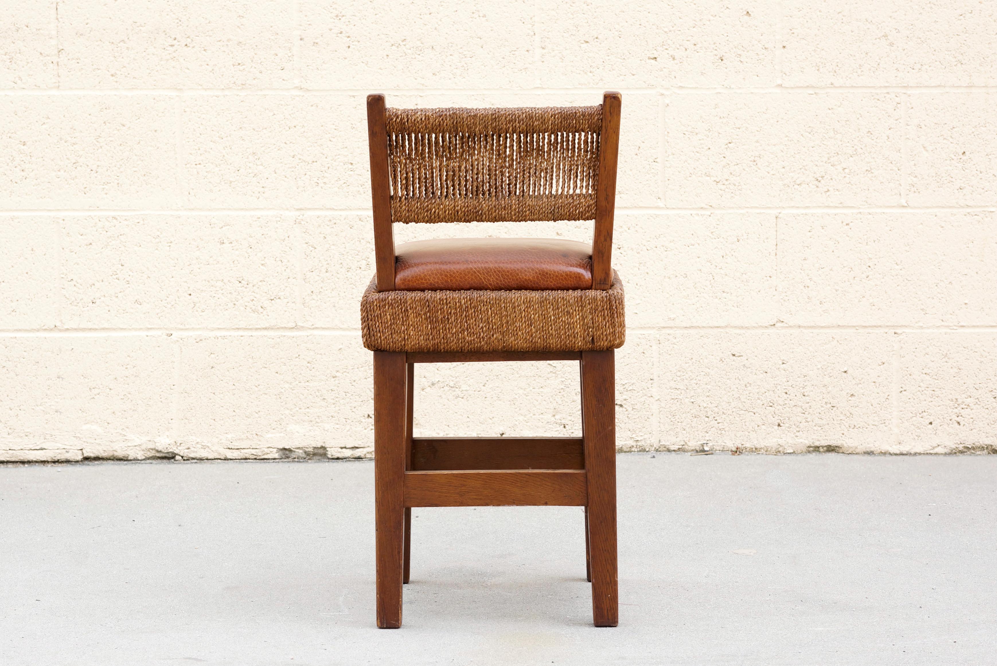 Antique Art & Crafts Movement Childs Chair In Good Condition For Sale In Alhambra, CA