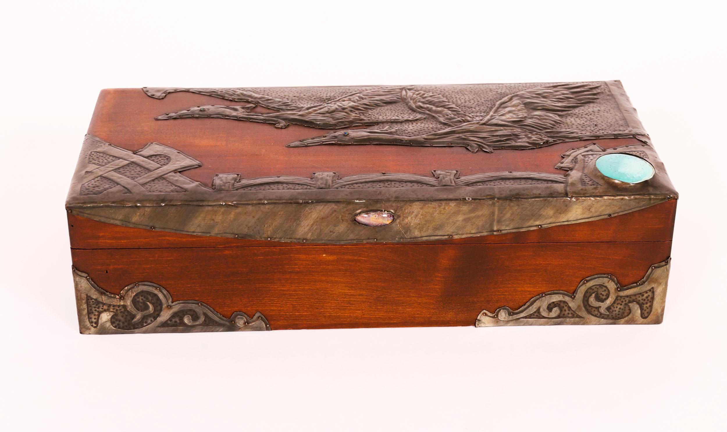 Boîte / Coffret en étain en bois de cèdre ancien 19ème siècle en vente 7