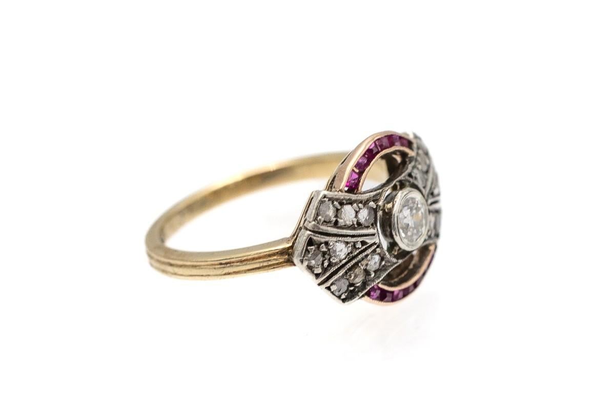 Antique Art Deco 0.20 ct diamond and ruby ring, 1920s. For Sale 1