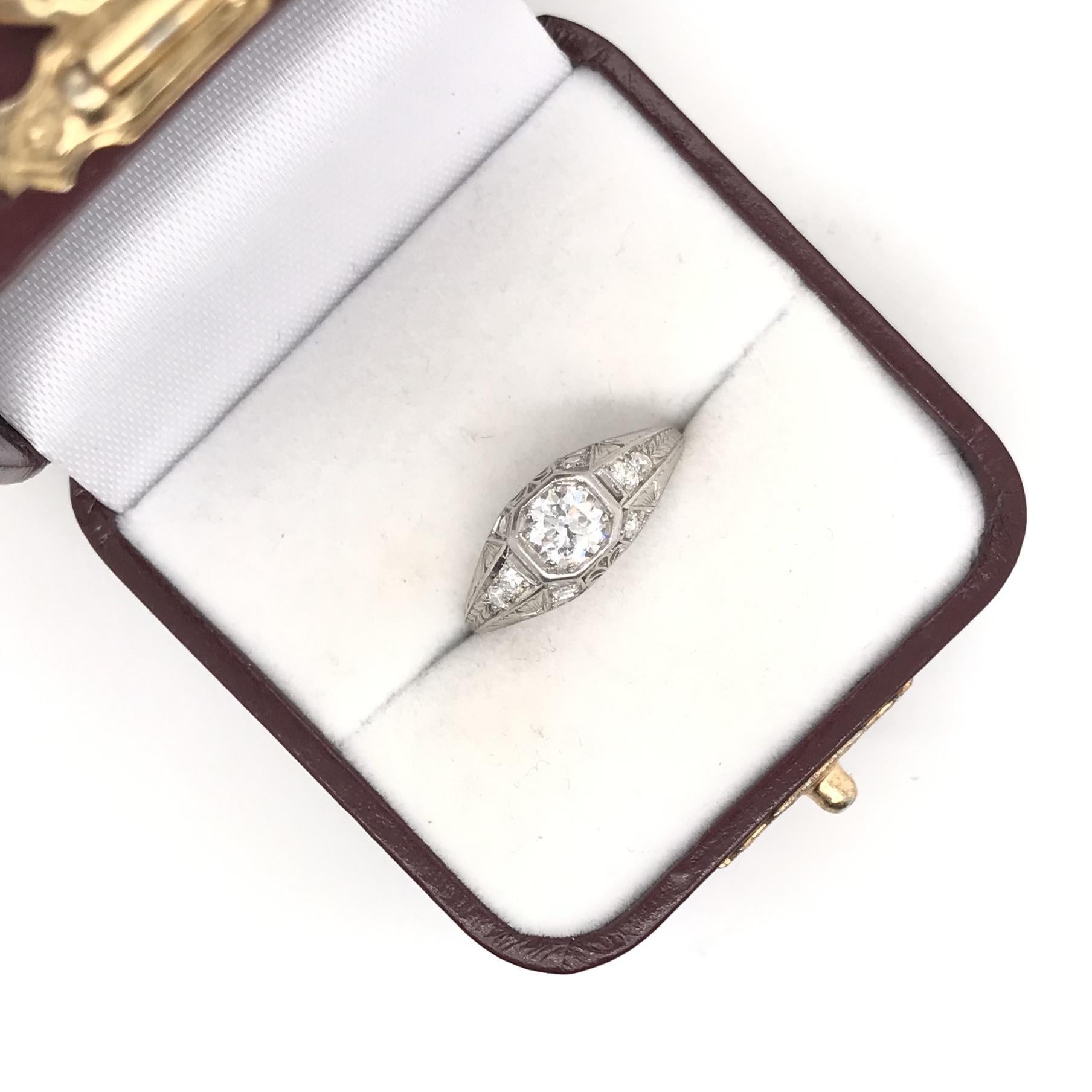 Antique Art Deco 0.60 Carat Diamond Platinum Filigree Ring For Sale 3