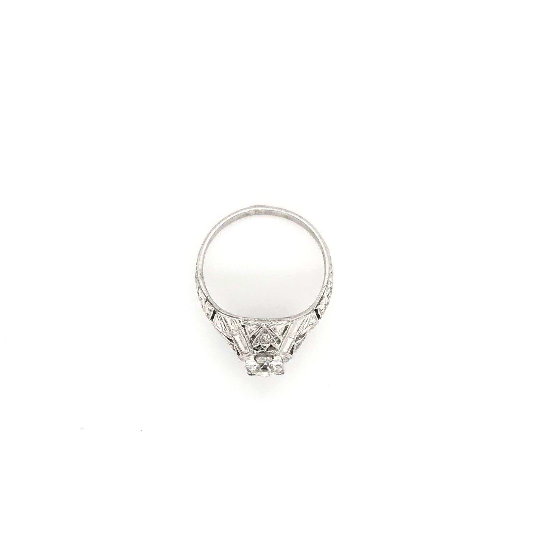 Antique Art Deco 0.65 Carat Diamond Solitaire Style Filigree Ring For Sale 1