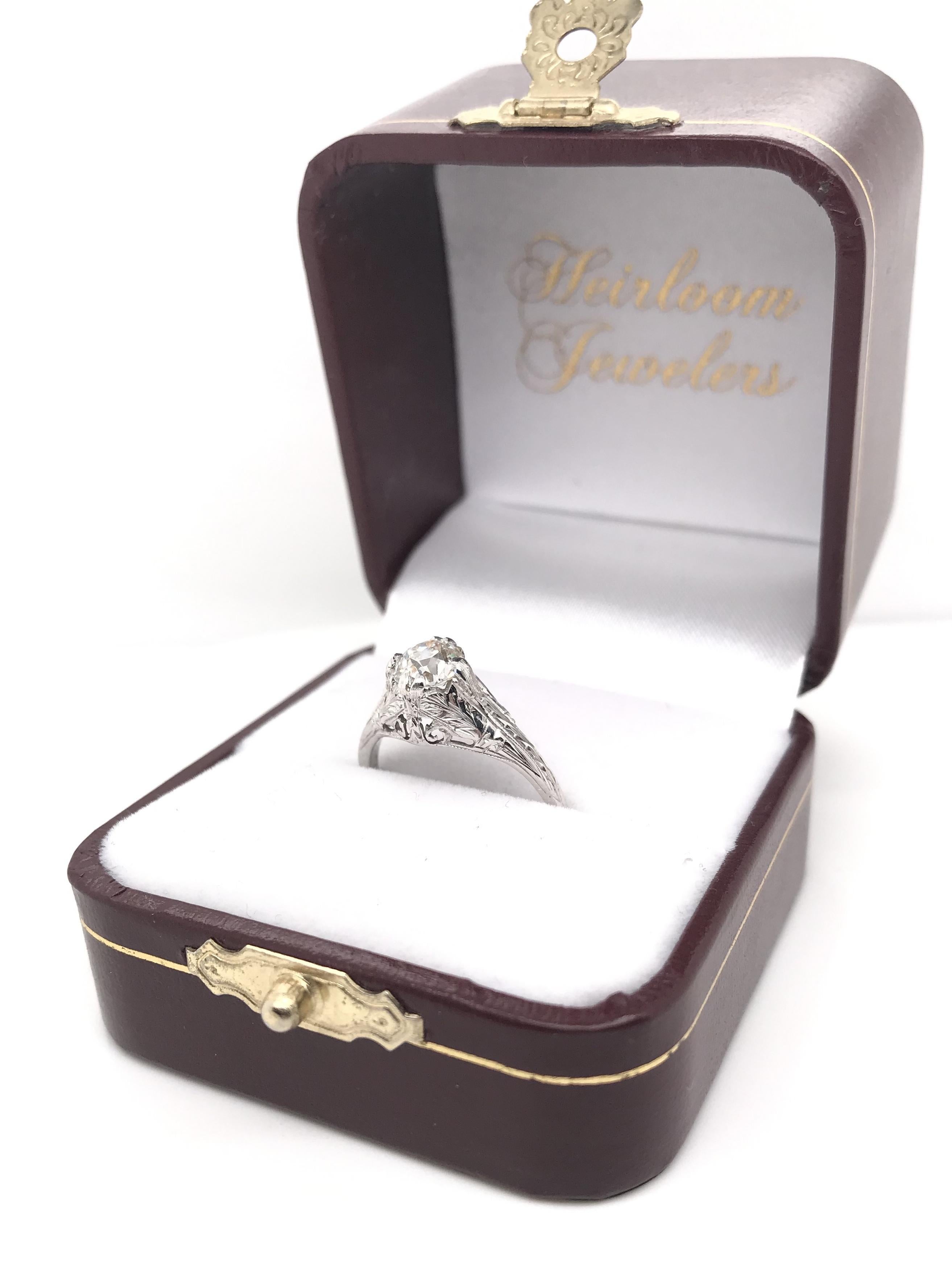 Bague solitaire Art déco ancienne avec diamant de 0,71 carat en vente 10
