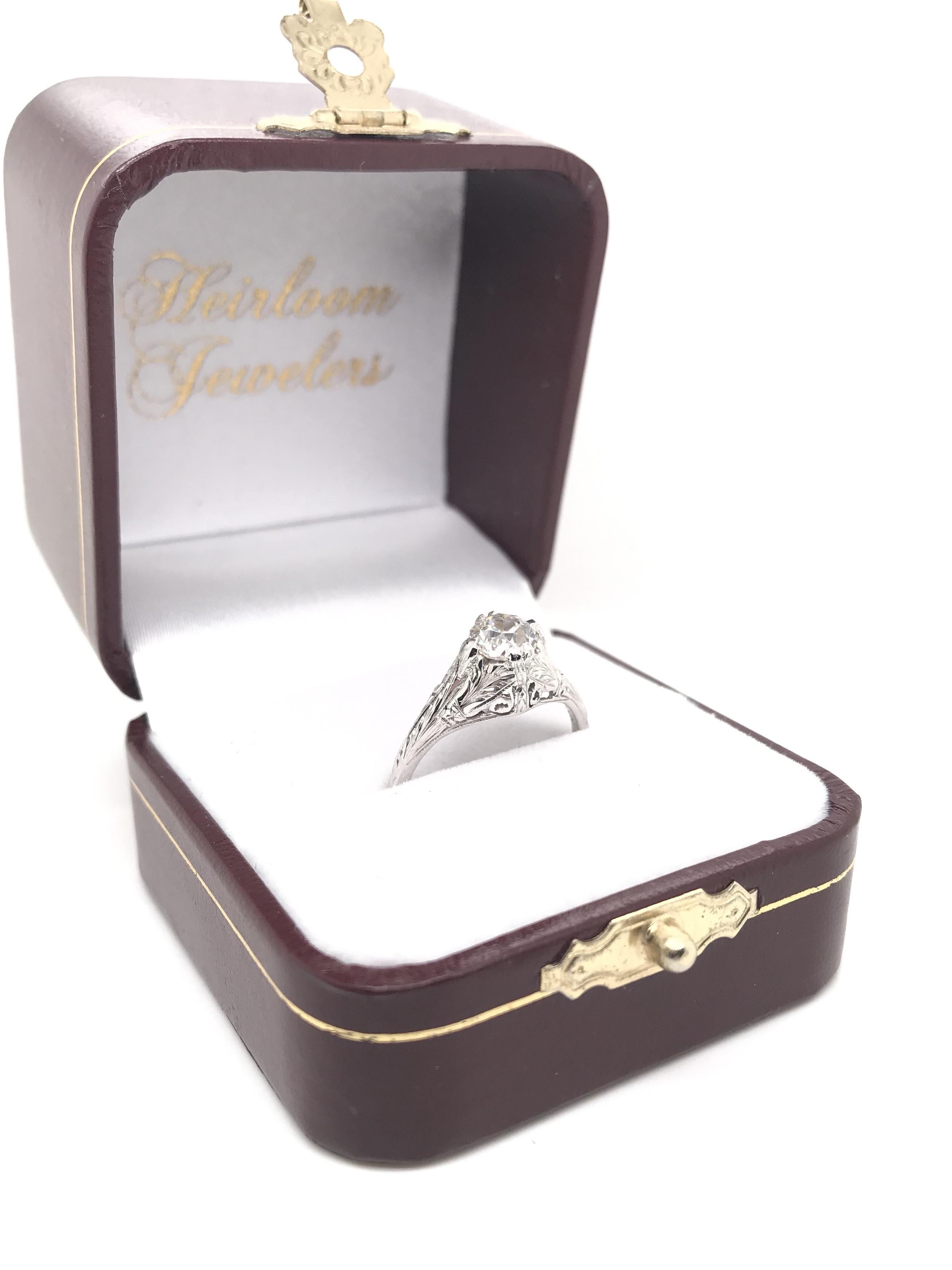 Bague solitaire Art déco ancienne avec diamant de 0,71 carat en vente 11