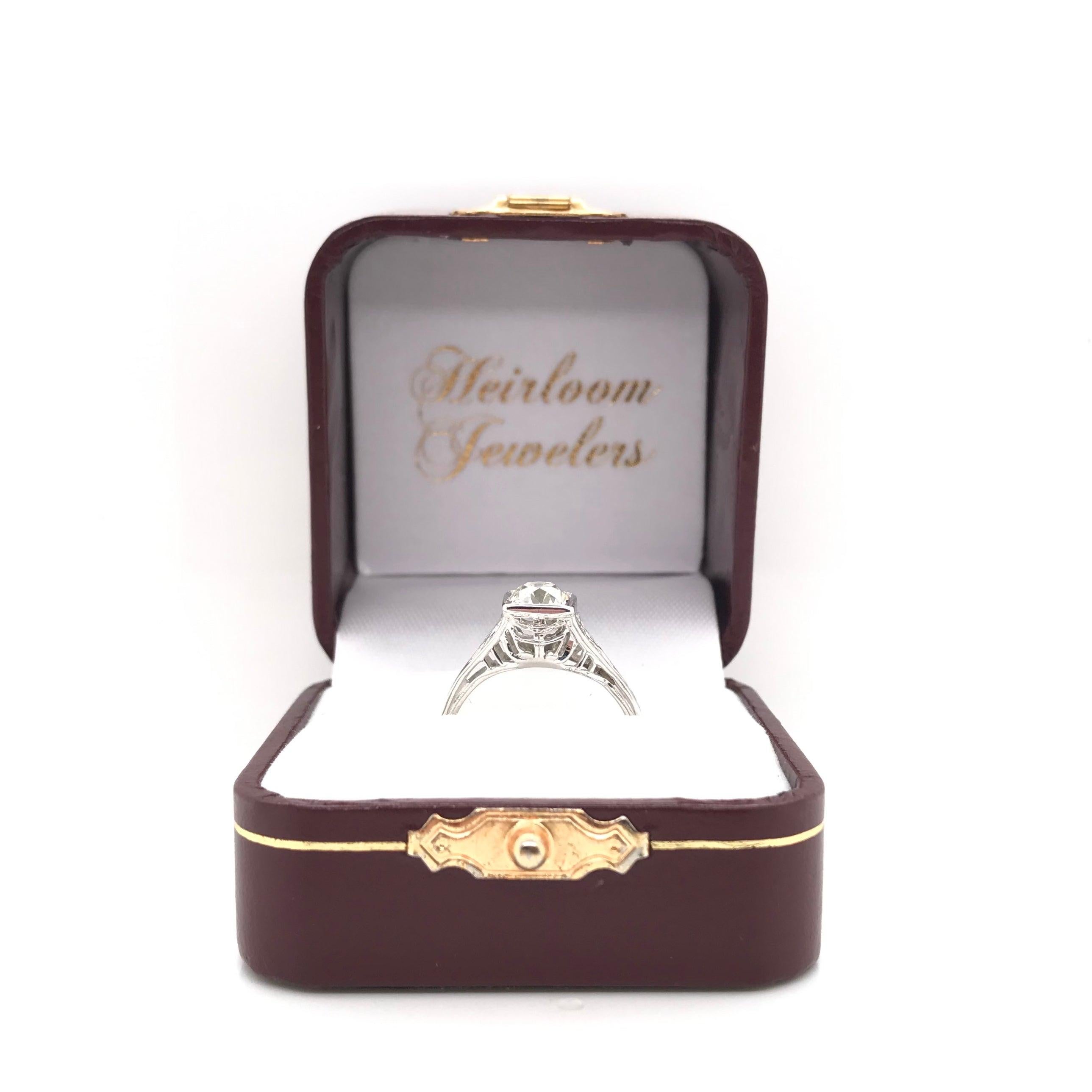 Antique Art Deco 0.85 Carat Diamond Filigree Ring For Sale 6