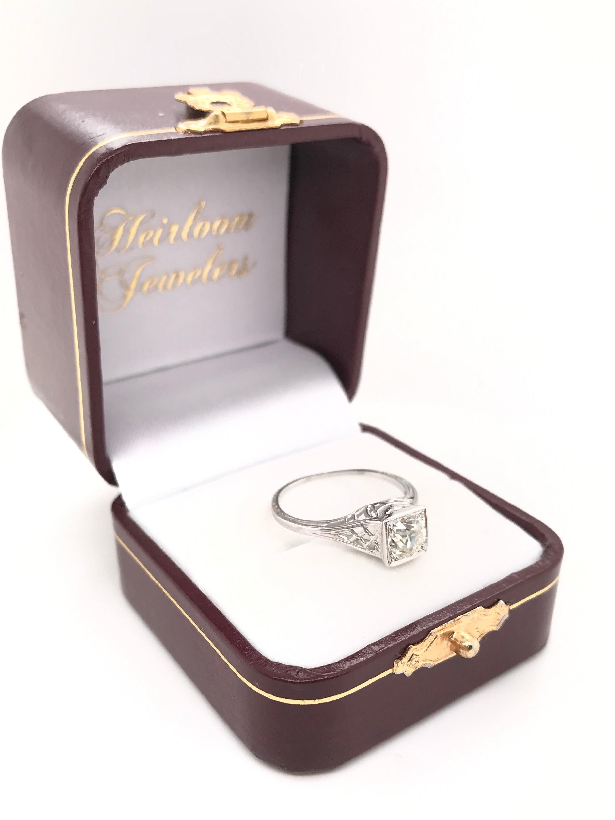 Antique Art Deco 0.85 Carat Diamond Filigree Ring For Sale 8