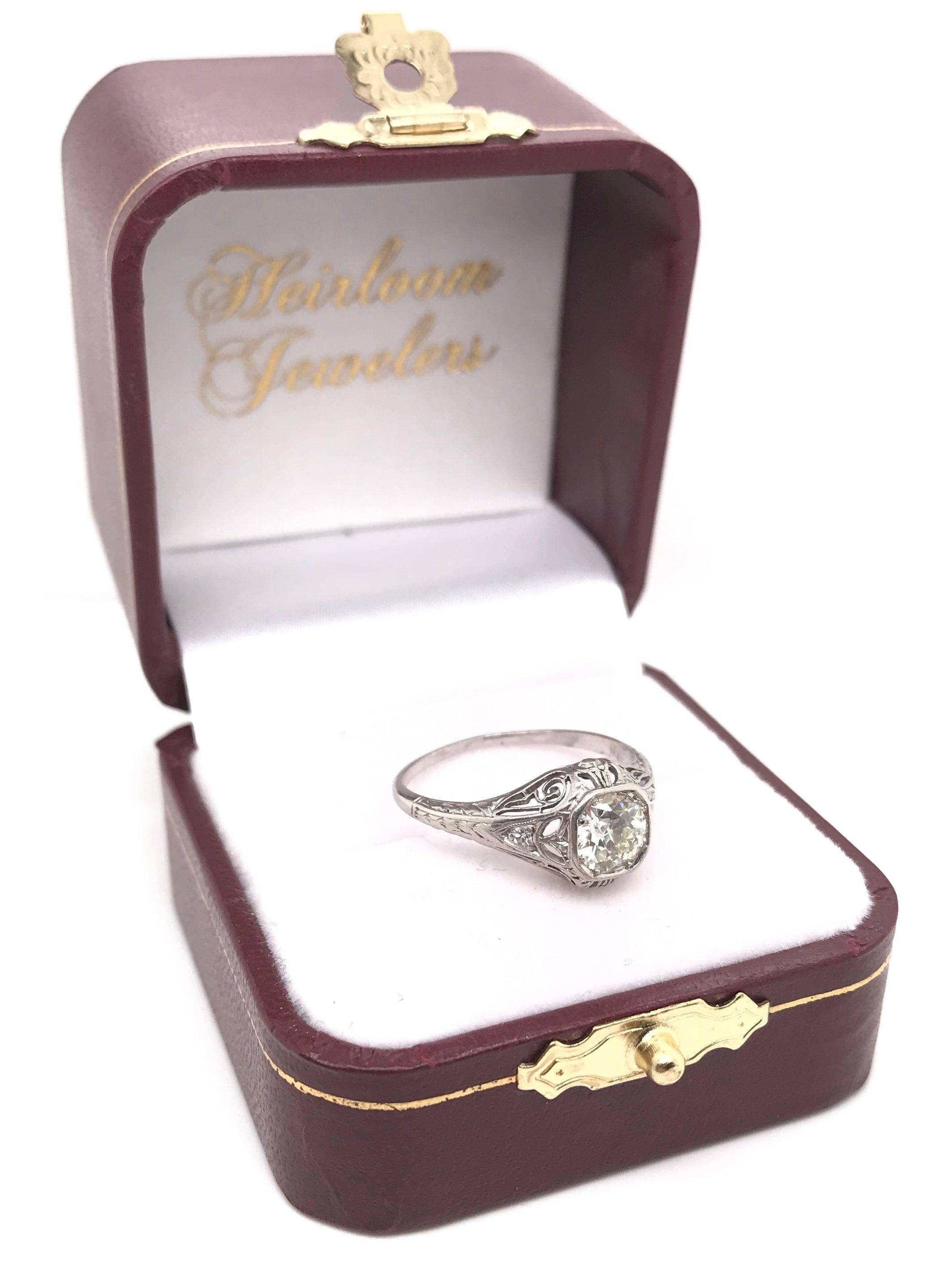 Antique Art Deco 0.85 Carat Diamond Platinum Ring For Sale 7