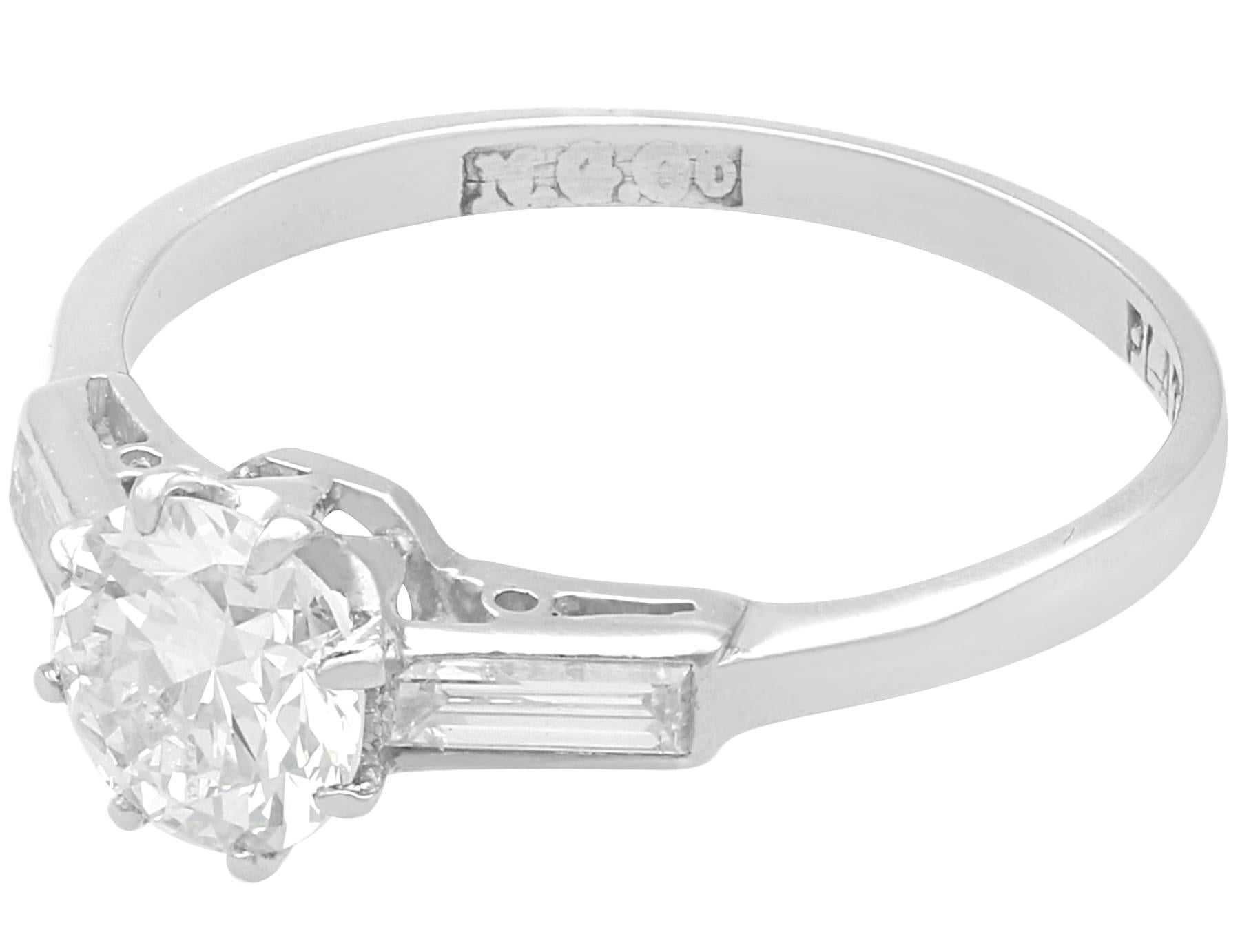 Antique Art Deco 0.91 Carat Diamond and Platinum Solitaire Ring Circa 1925 In Excellent Condition For Sale In Jesmond, Newcastle Upon Tyne