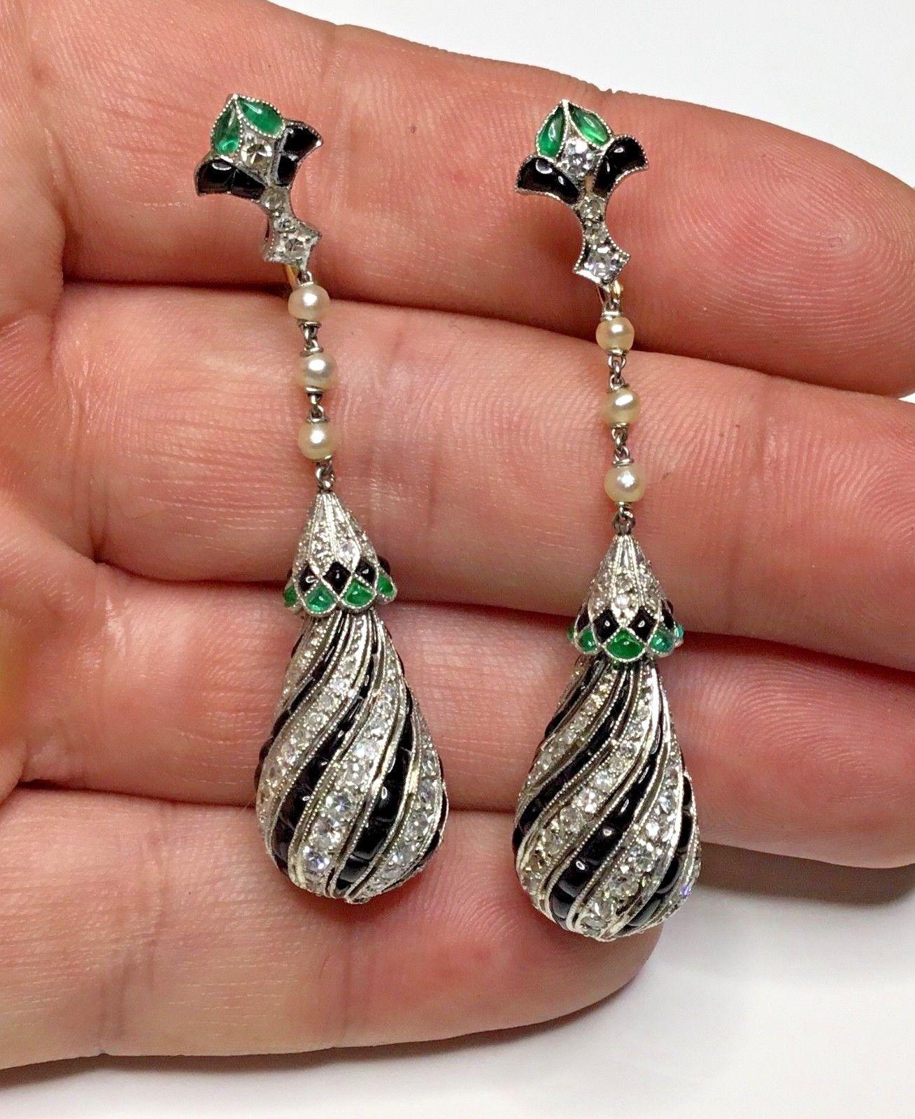 Round Cut Antique Art Deco 10.00 Carat Diamond, Emerald, Onyx and Platinum Dangle Earrings