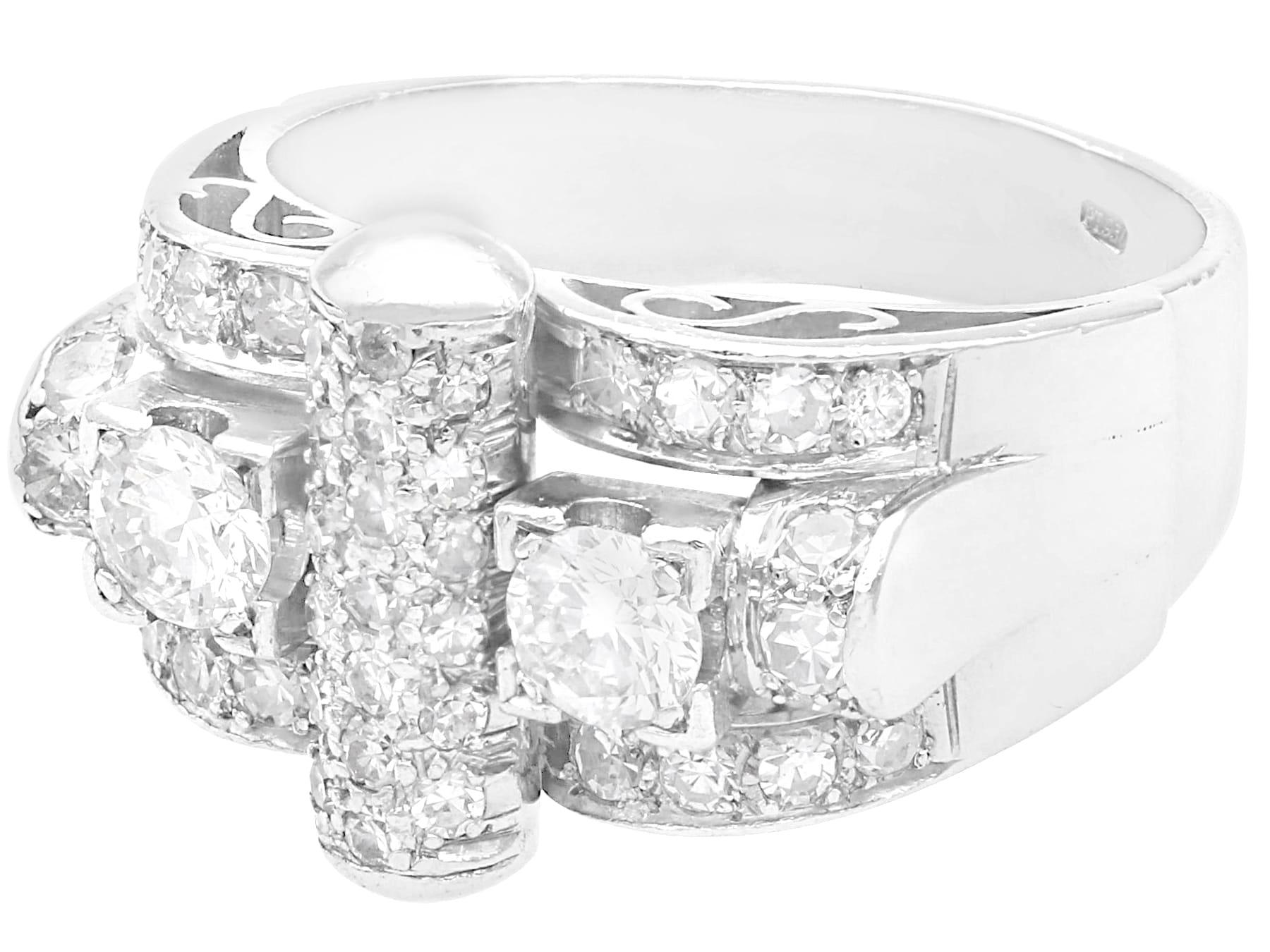 Brilliant Cut Antique Art Deco 1.01 Carat Diamond and Platinum Dress Ring For Sale