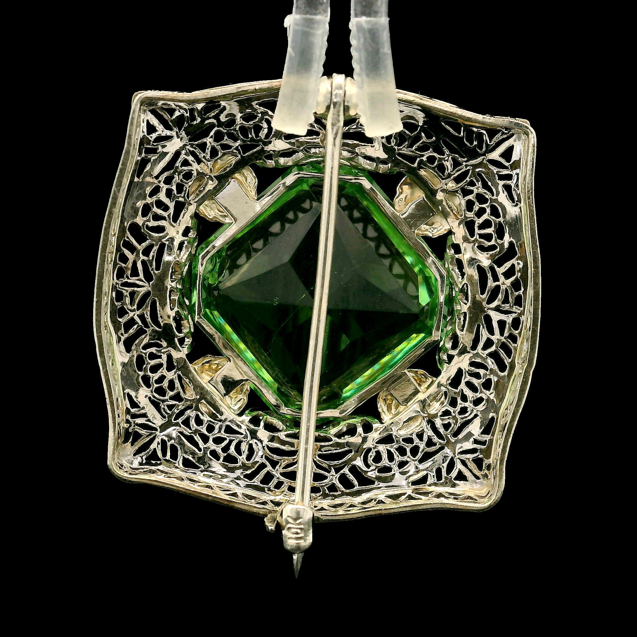 Antique Art Deco 10k White Gold Lab Grown Green Stone Filigree Brooch Pin For Sale 4