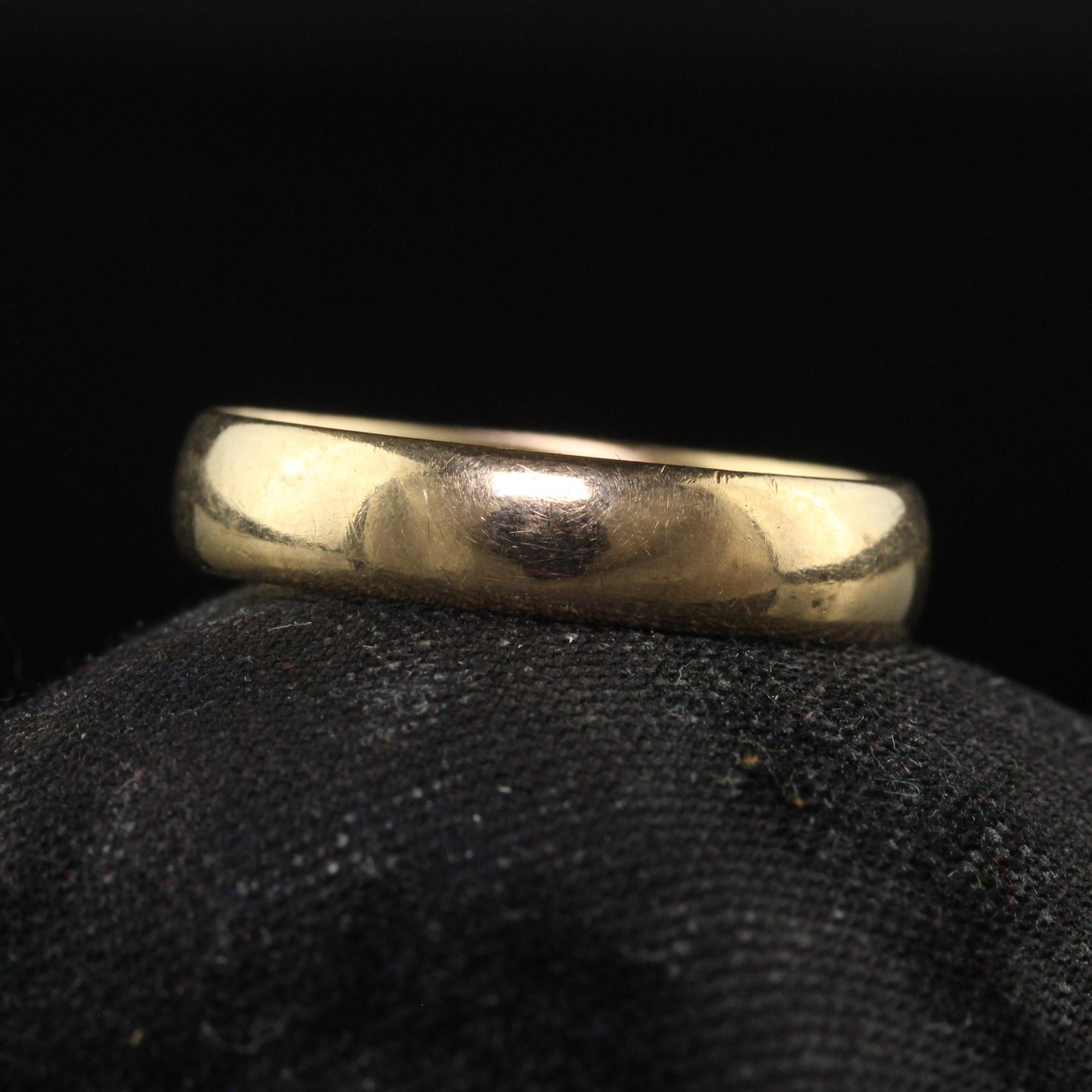 Beautiful Antique Art Deco 10K Yellow Gold Classic Wedding Band - Size 8 1/4. This classic Art Deco wedding band is crafted in 10k yellow gold. The band features a classic rounded band going around the entire ring and is in good condition. The ring