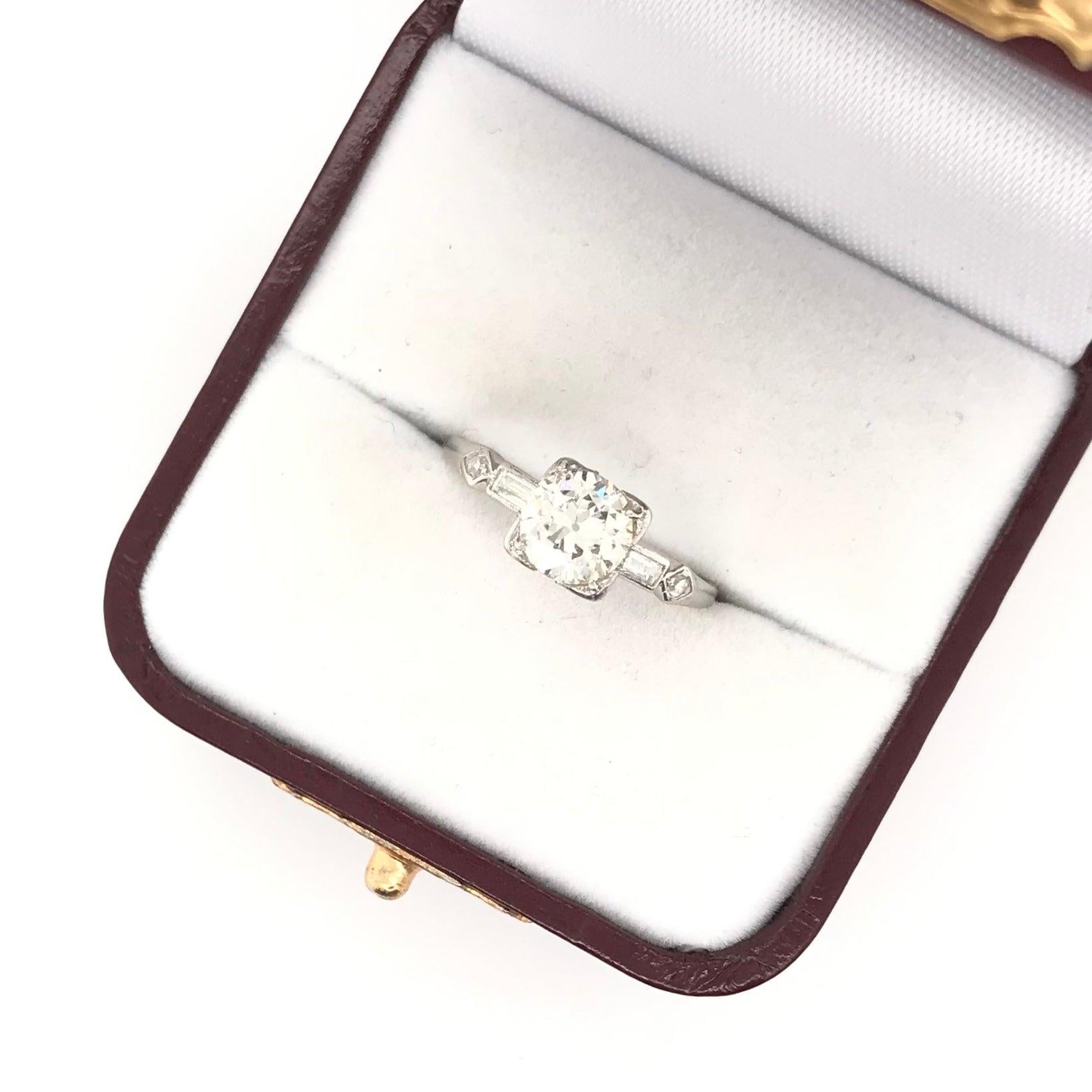 Antique Art Deco 1.12 Carat Diamond Platinum Solitaire Engagement Ring 6