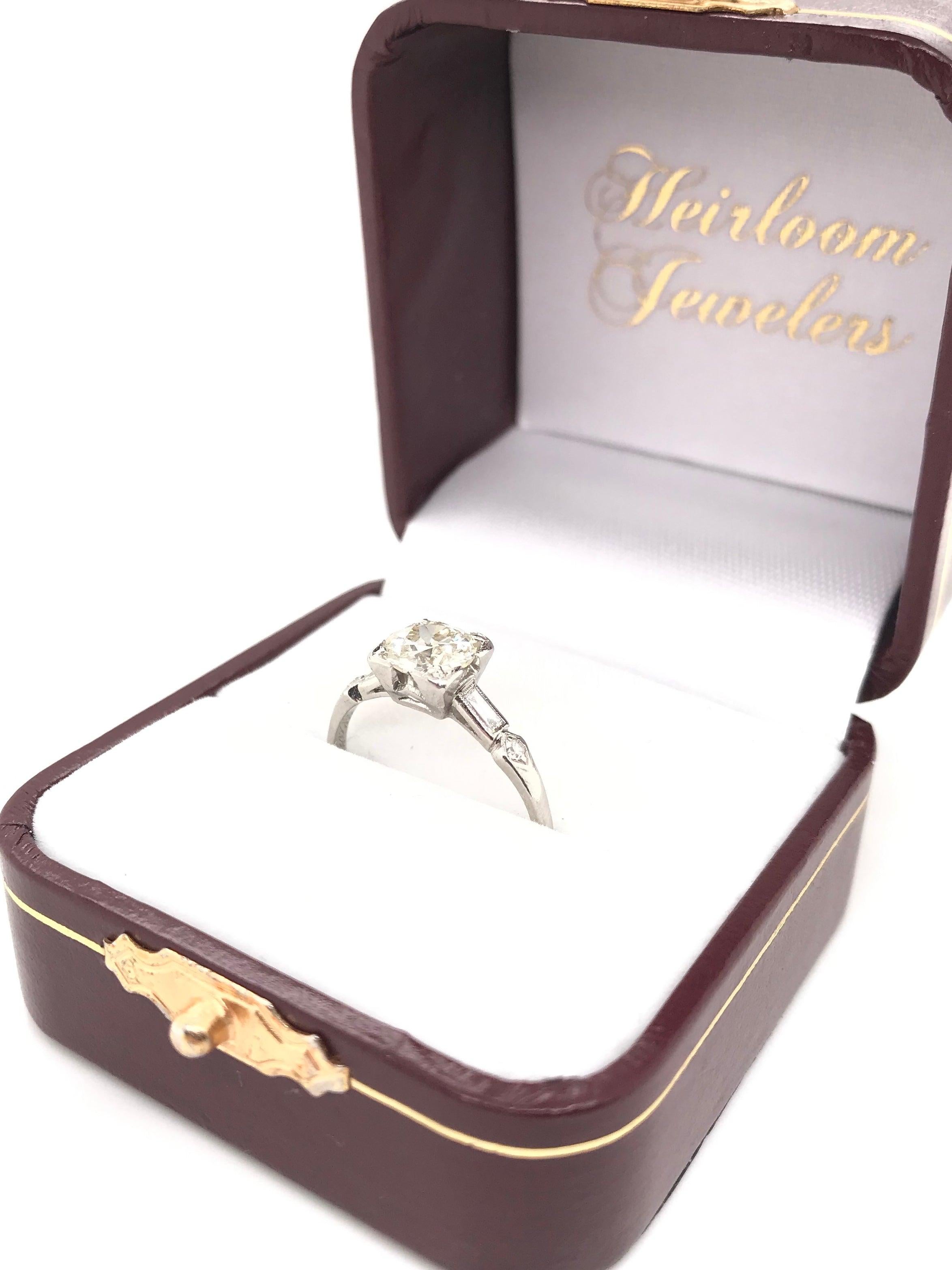 Antique Art Deco 1.12 Carat Diamond Platinum Solitaire Engagement Ring 8