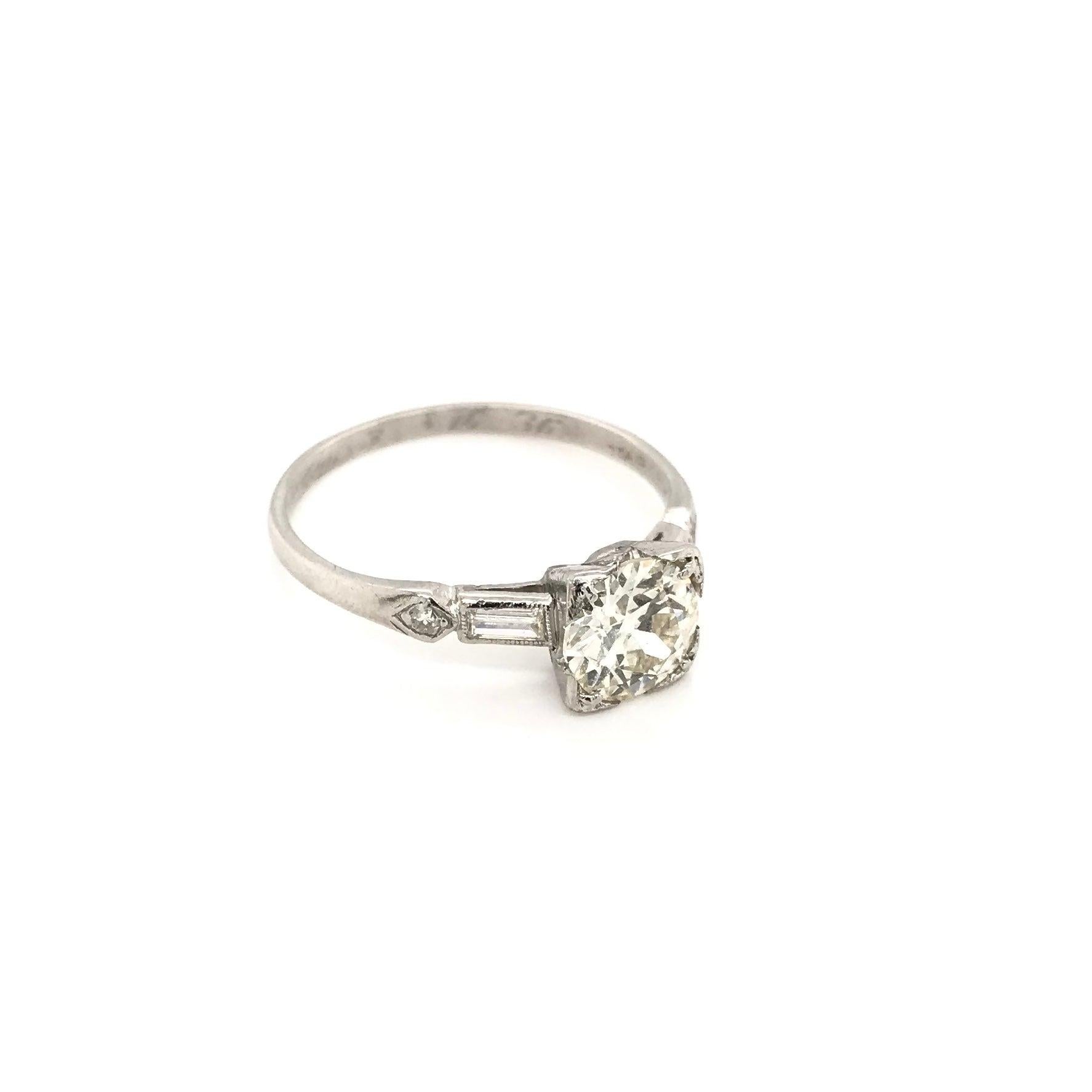 Antique Art Deco 1.12 Carat Diamond Platinum Solitaire Engagement Ring 2