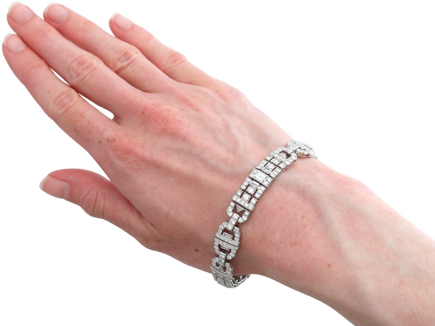 Antique Art Deco 11.75Ct Diamond and Platinum Bracelet Circa 1920 5