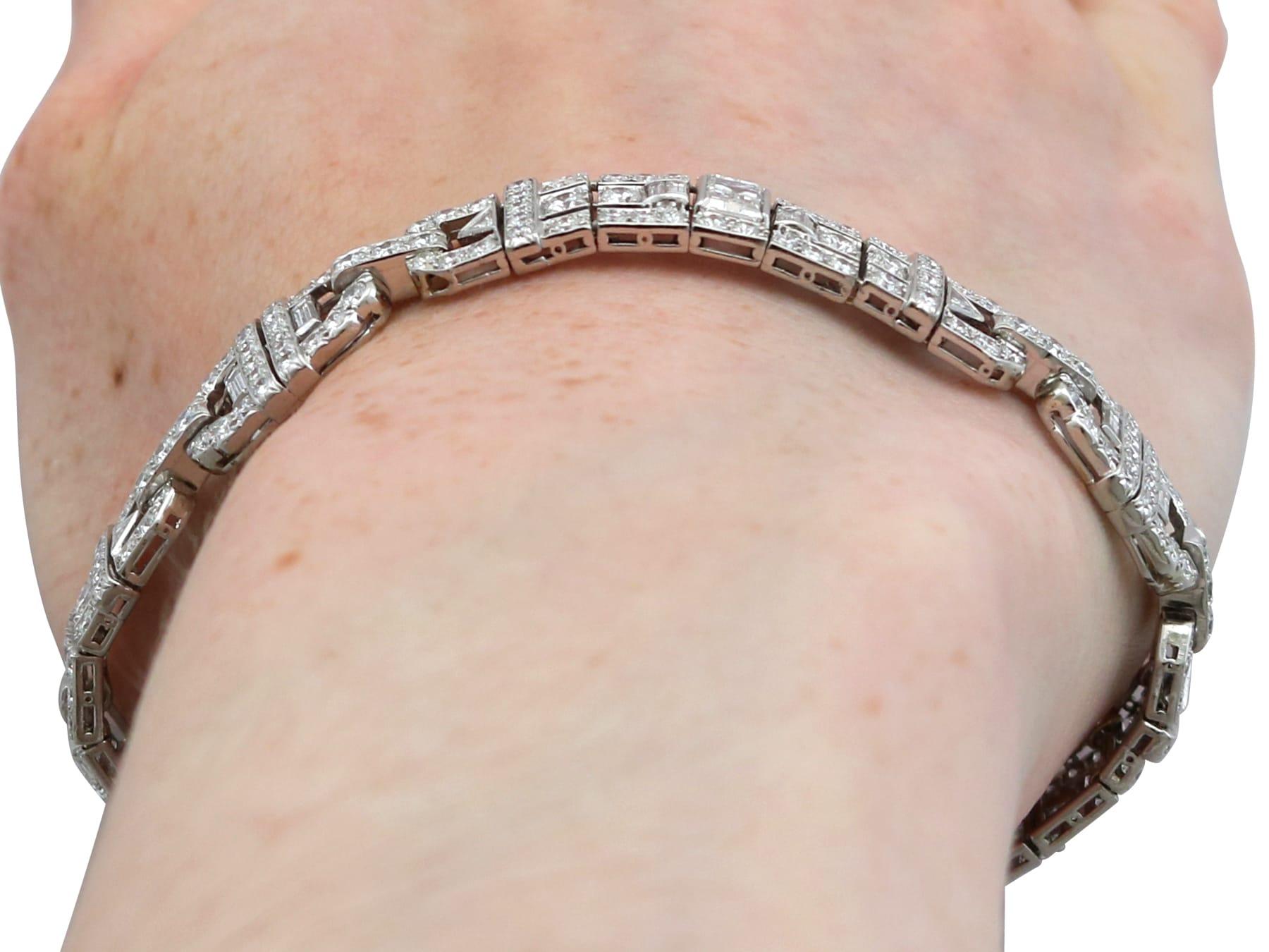 Antique Art Deco 11.75Ct Diamond and Platinum Bracelet Circa 1920 7