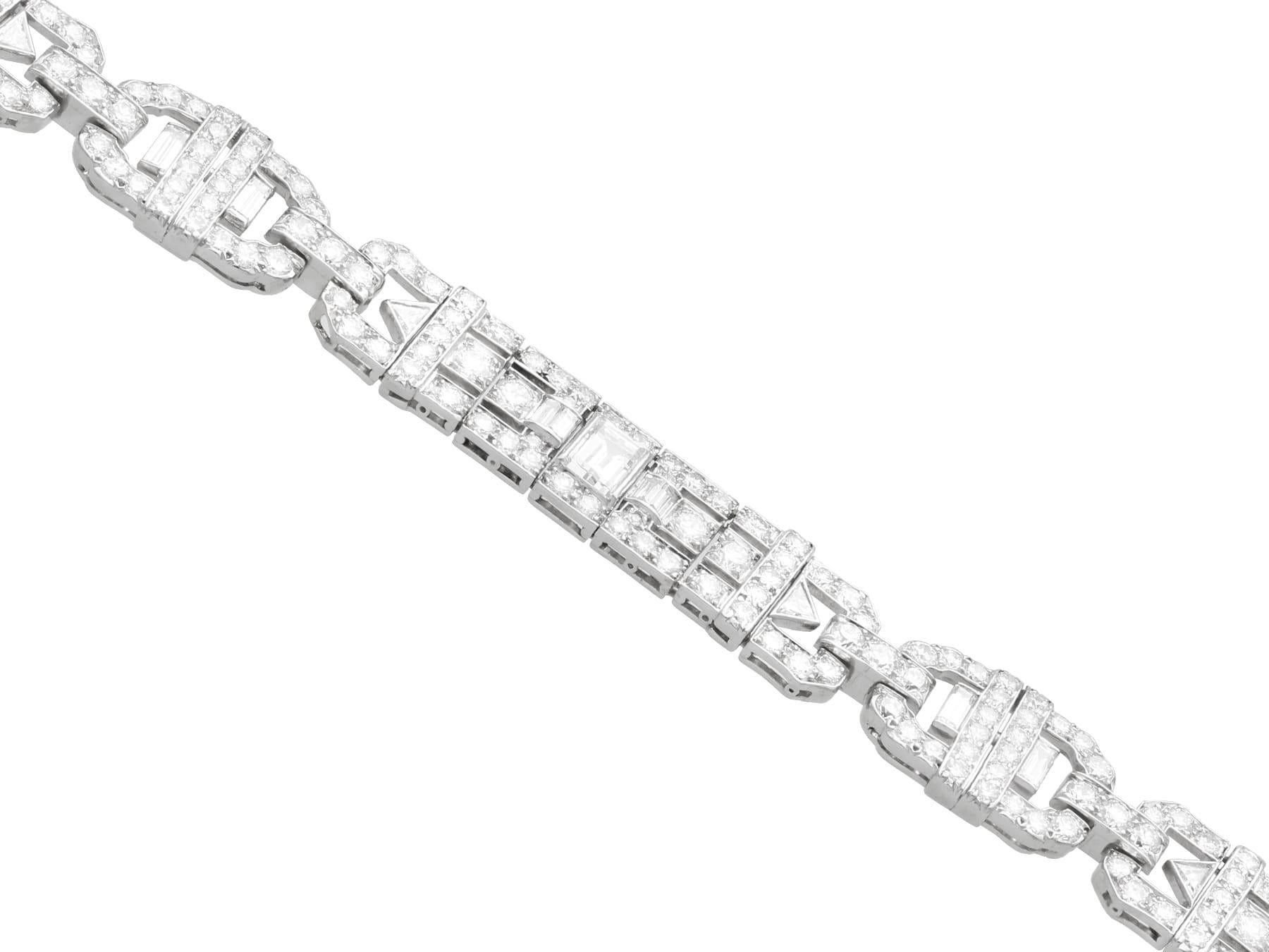 Women's or Men's Antique Art Deco 11.75Ct Diamond and Platinum Bracelet Circa 1920