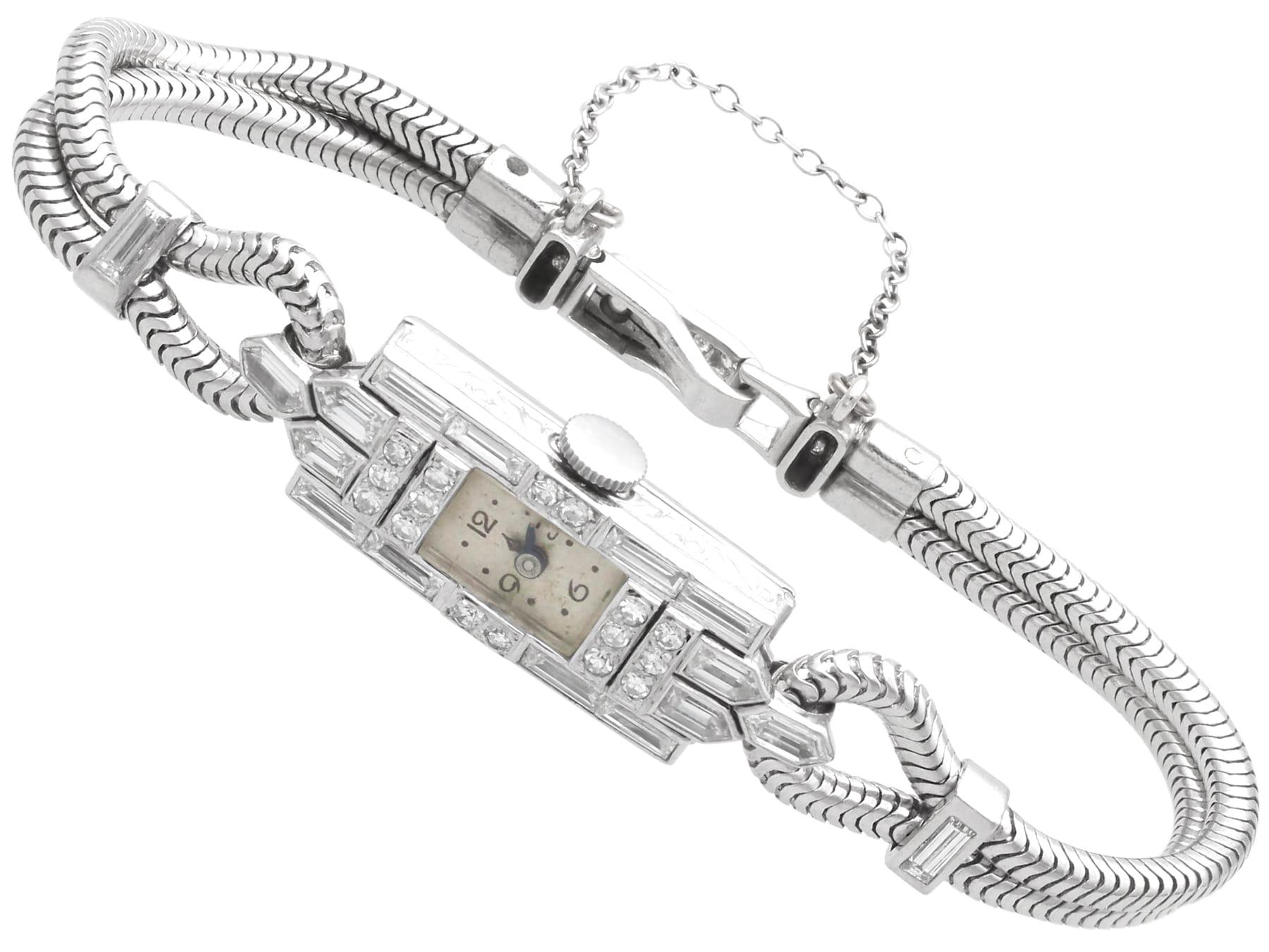 Antike Art Deco 1,30 Karat Diamant Platin Damen Cocktail Uhr CIRCA 1925 im Angebot 1