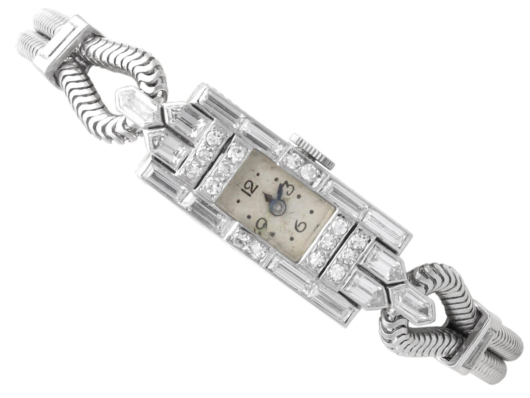 Montre de cocktail pour dames Arte Antiques Art Deco 1.30 Carat Diamond Platinum Circa 1925