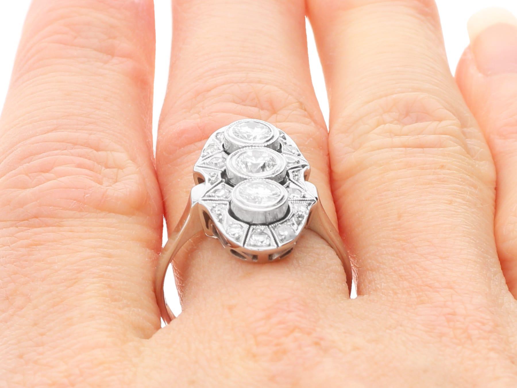 Antique Art Deco 1.32 Carat Diamond and 14 Karat White Gold Ring Circa 1930 For Sale 5
