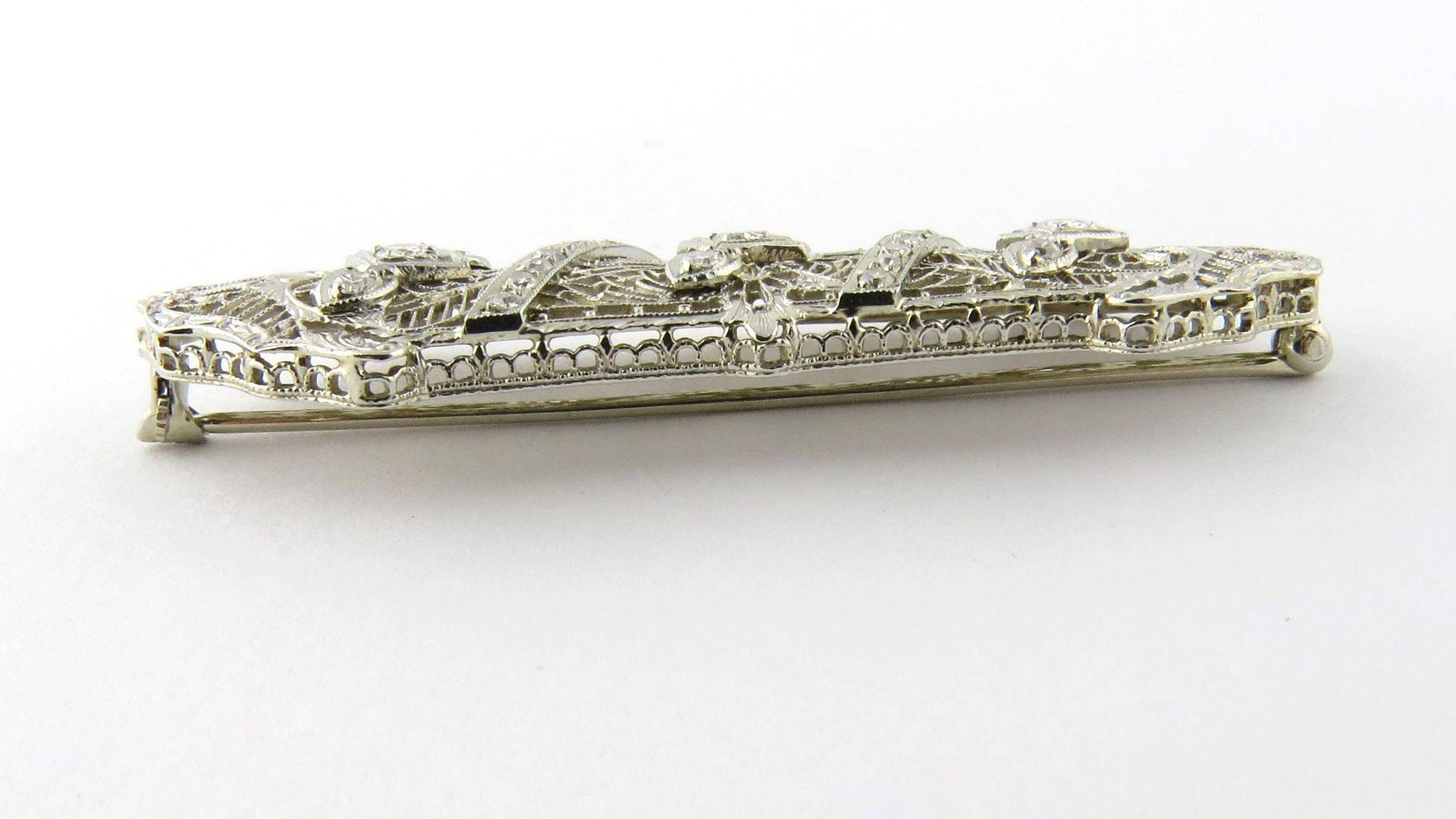 Round Cut Antique Art Deco 14 Karat White Gold Diamond Filigree Brooch Pin