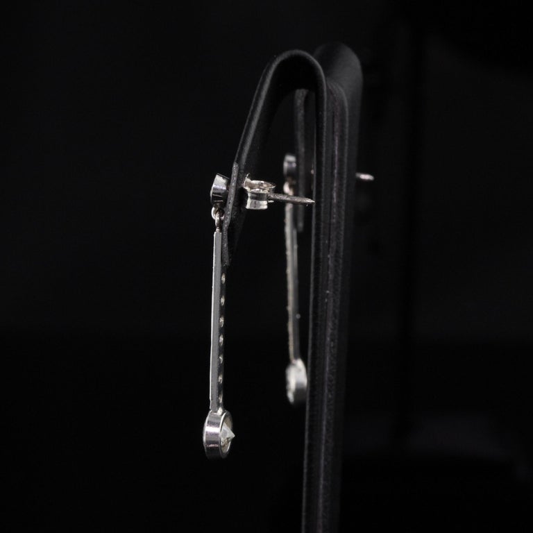 Antique Art Deco 14 Karat and 18 Karat White Gold and Diamond Drop Earrings In Good Condition For Sale In Great Neck, NY