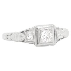 Antique Art Deco 14K Filigree White Gold & Diamond Solitaire Engagement Ring