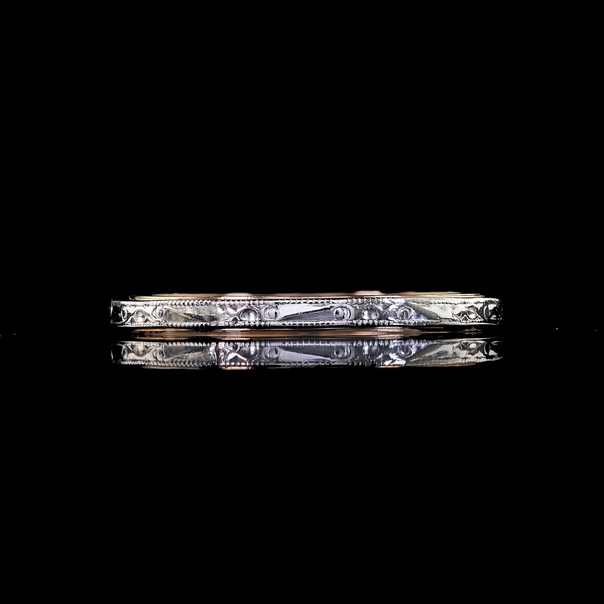Antique Art Deco 14K Gold and Platinum Engraved Wedding Band Ring - Size 6 3/4 For Sale 3