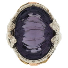 Antiguo Anillo Floral Art Decó de Oro de 14k con Filigrana de Amatista Ovalada Tallada y Arcos Laterales