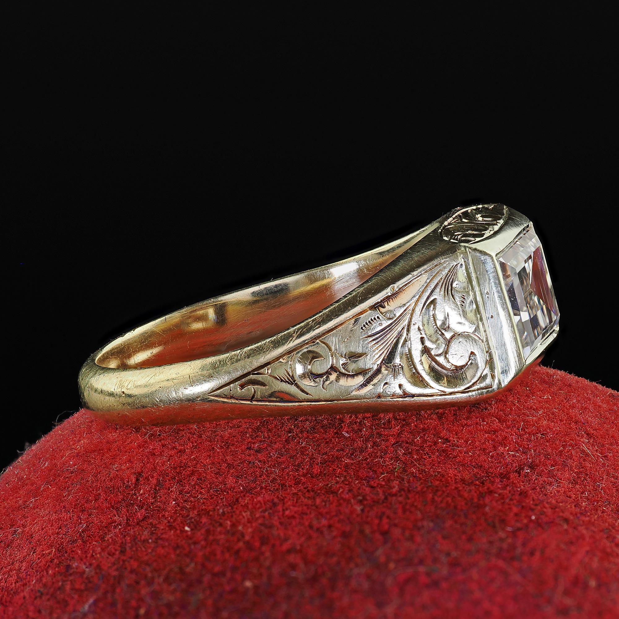 Antique Art Deco 14K Green Gold Carre Step Cut Diamond Engagement Ring - GIA In Good Condition For Sale In Great Neck, NY
