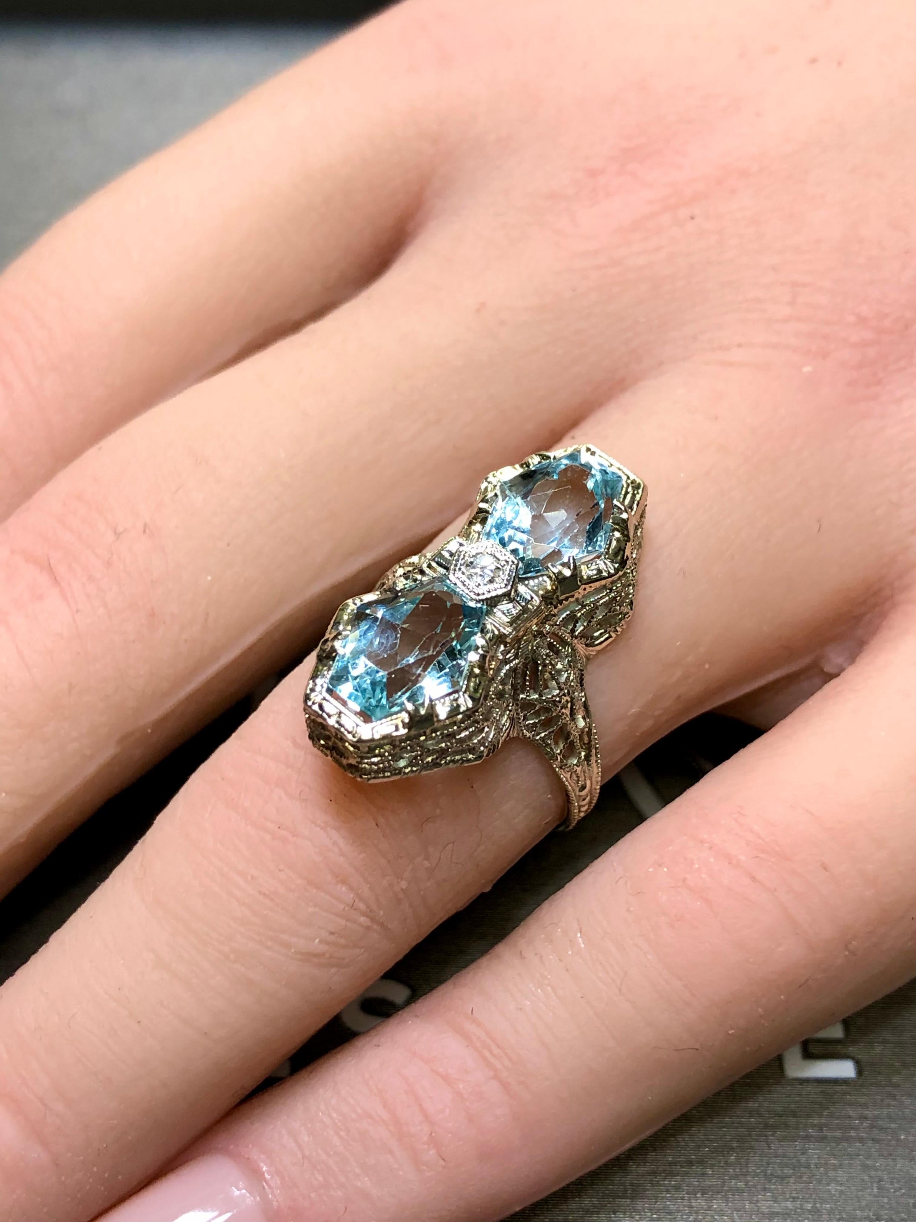 Antique Art Deco 14K Kite Aquamarine Diamond North South Filigree Cocktail Ring For Sale 6