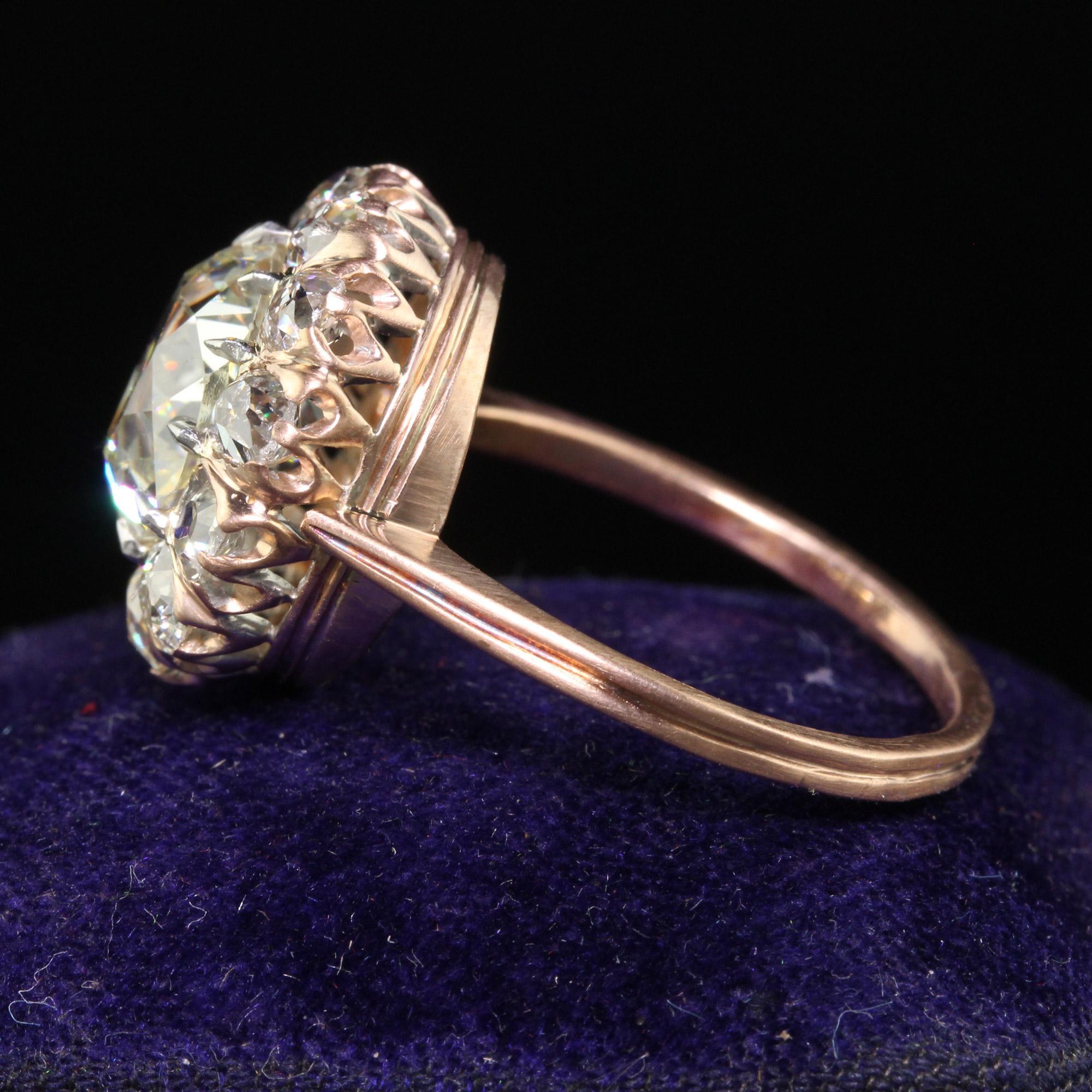 Bague de fiançailles édouardienne ancienne en or rose 14 carats avec halo de diamants européens anciens - GIA Bon état - En vente à Great Neck, NY