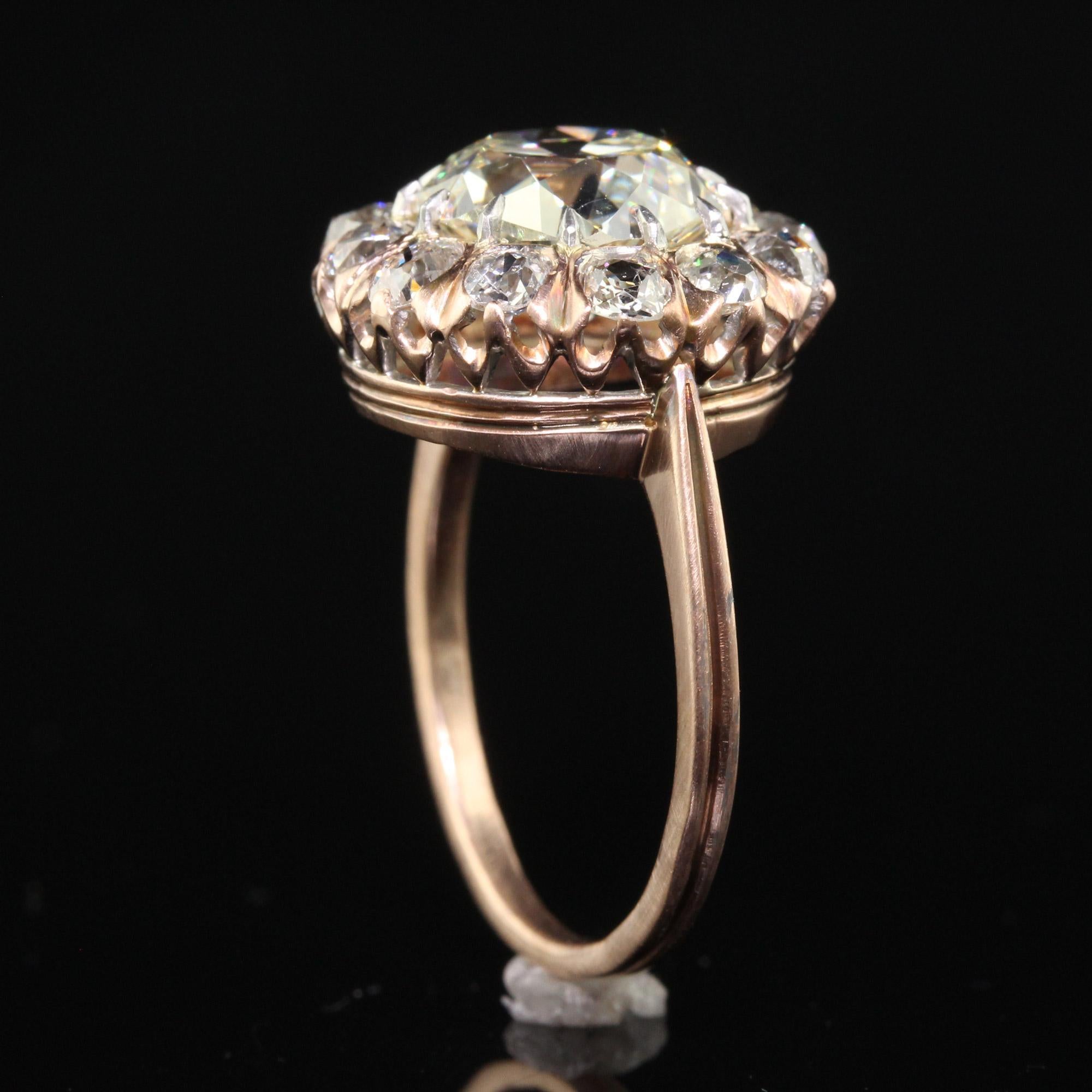 Bague de fiançailles édouardienne ancienne en or rose 14 carats avec halo de diamants européens anciens - GIA en vente 2