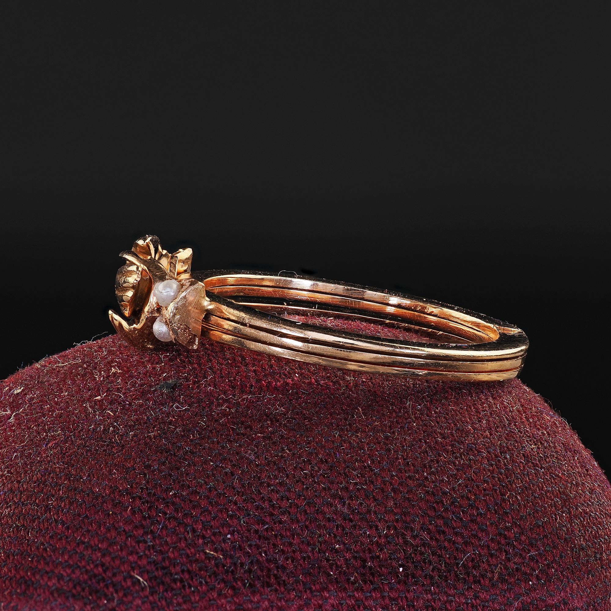 Anillo Antiguo Art Decó de Oro Rosa de 14K con Turquesa y Perla Fede Corazón en Mano en venta 1