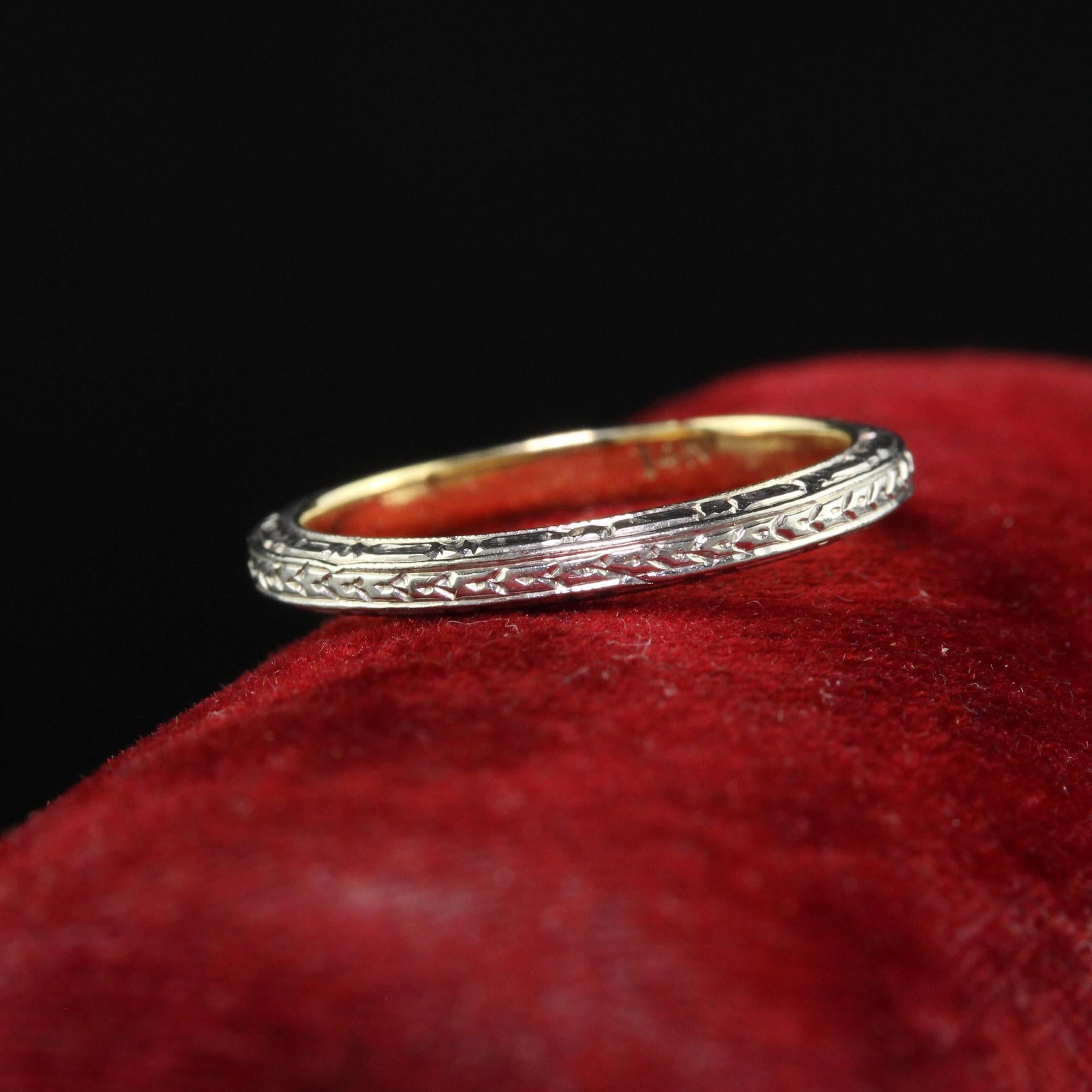 Antique Art Deco 14K Two Tone Engraved Wedding Band - Size 5 1/4 For Sale 1