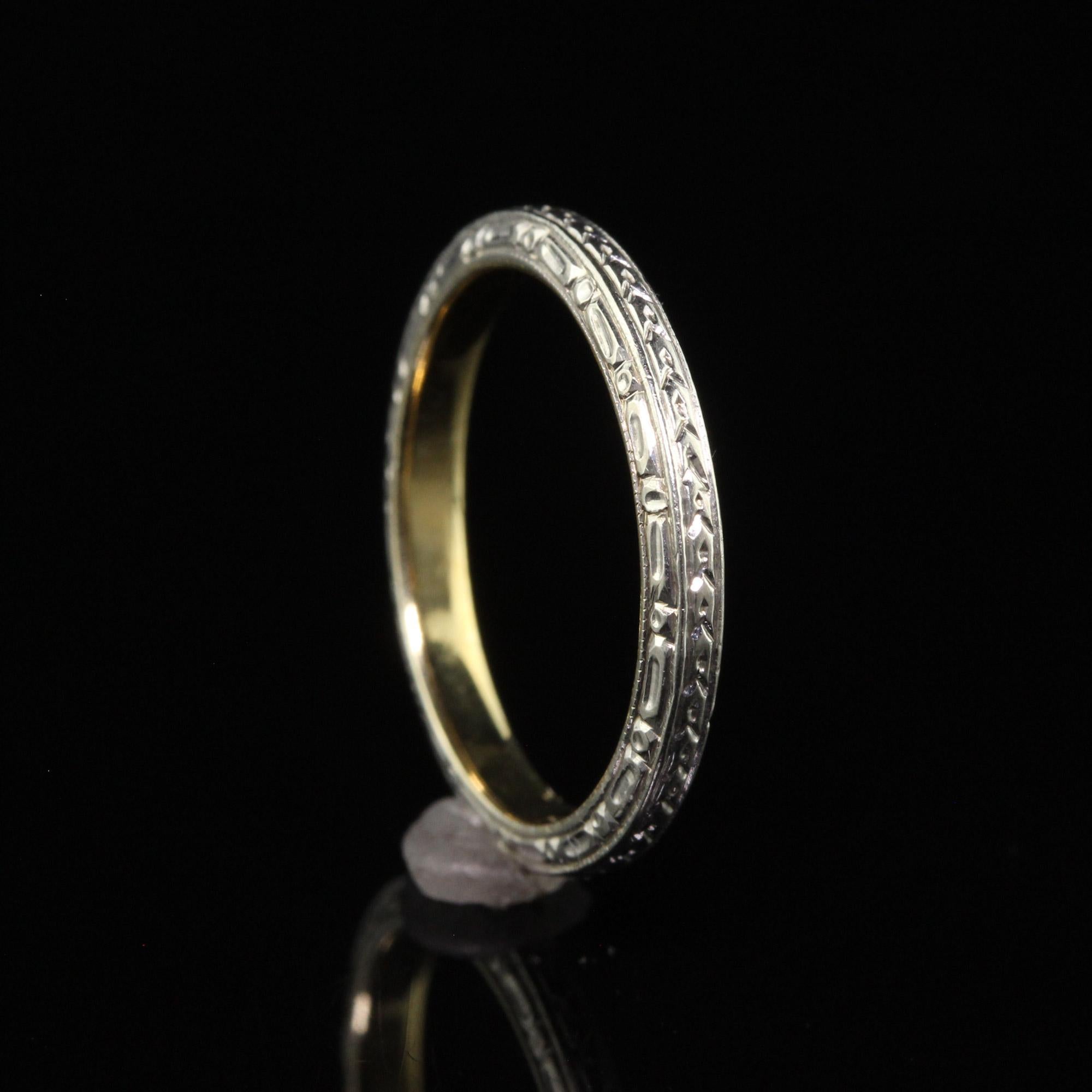 Antique Art Deco 14K Two Tone Engraved Wedding Band - Size 5 1/4 For Sale 3